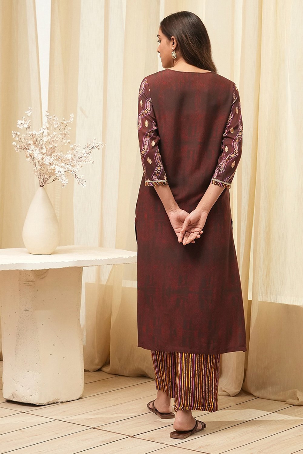 Maroon Cotton Straight Kurta Palazzo Suit Set image number 4