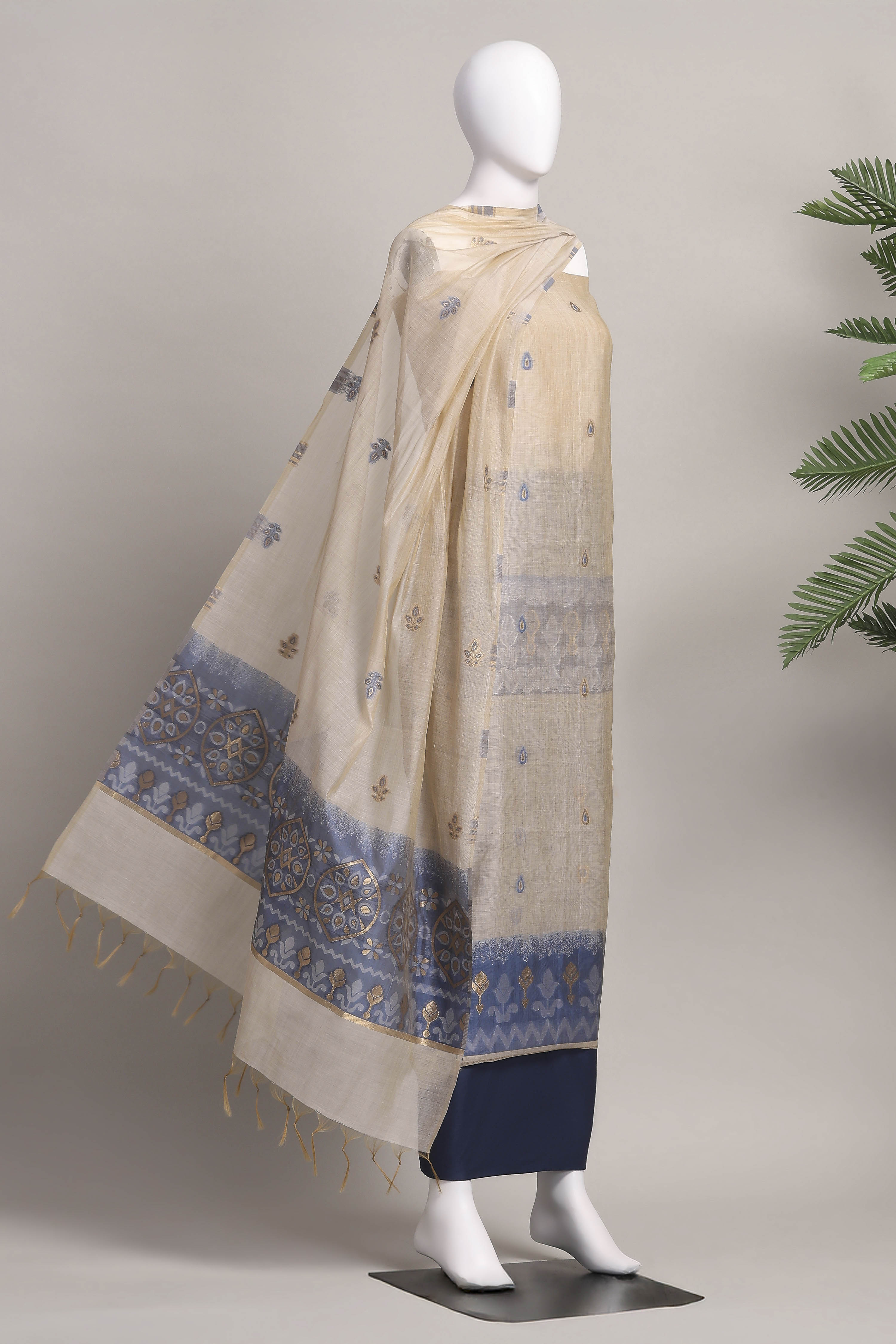 Blue Cotton Jamdani Unstitched Suit Set image number 4