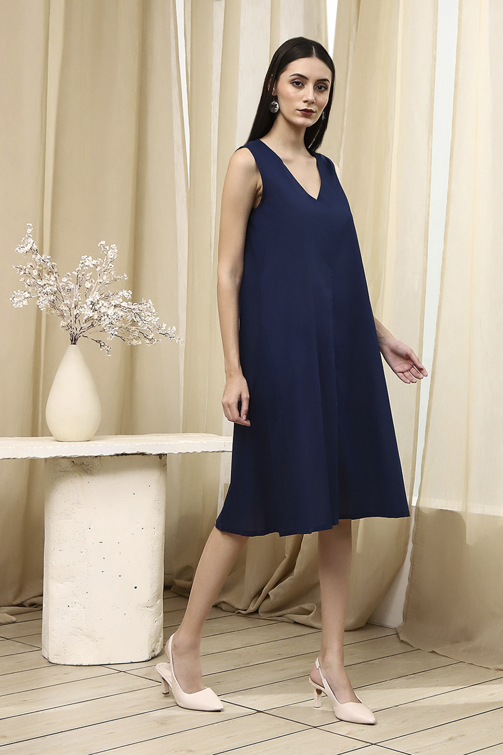 Blue Georgette Printed Asymmetric Dress image number 7