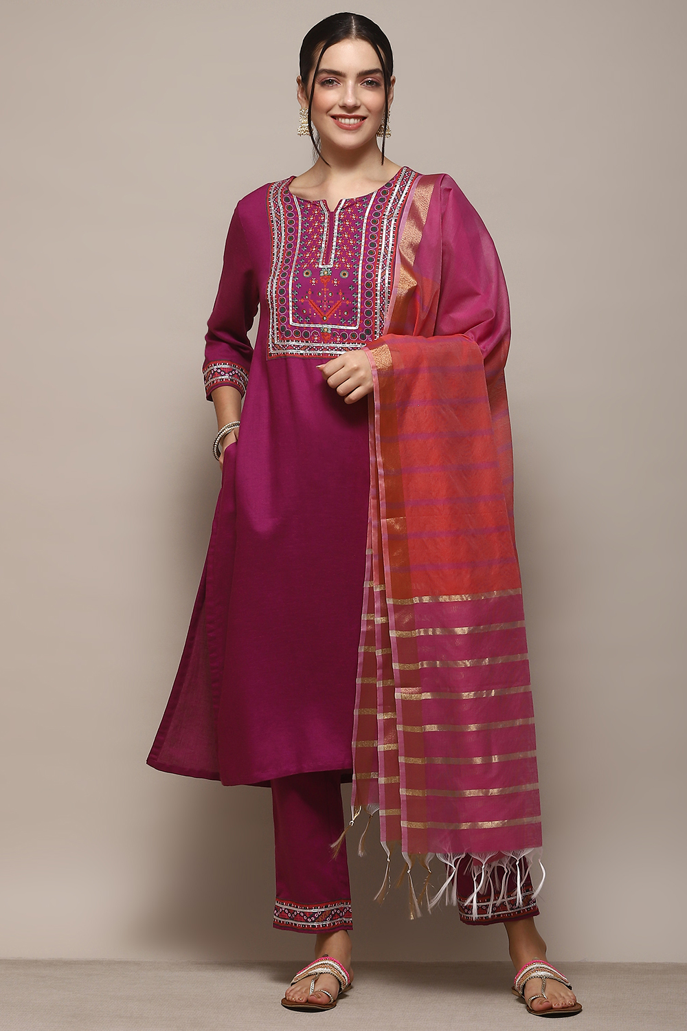 Beige Rayon flax Narrow Kurta Pant Suit Set image number 7