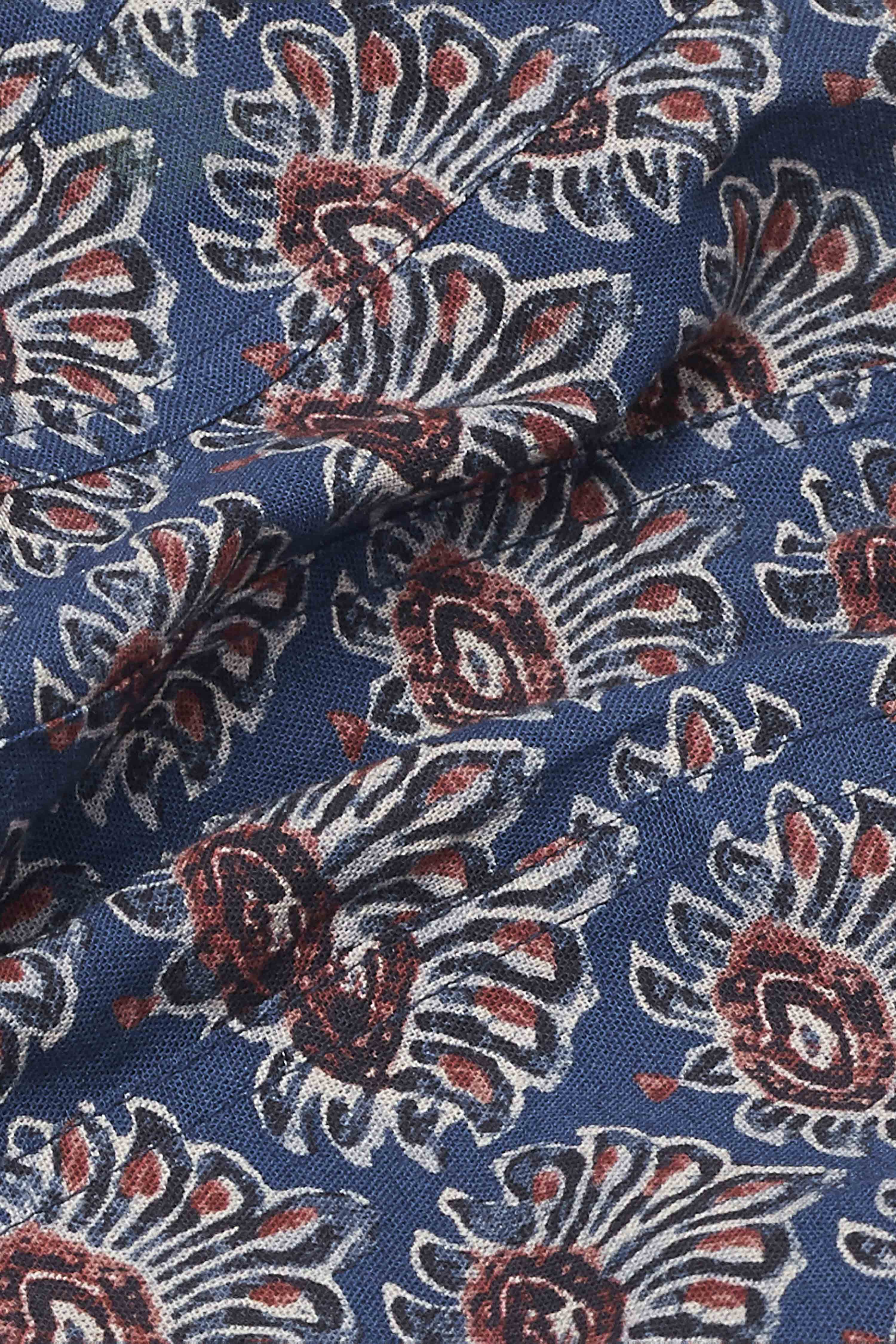 Navy Blue Cotton Floral Printed Fitted Crop Top image number 2