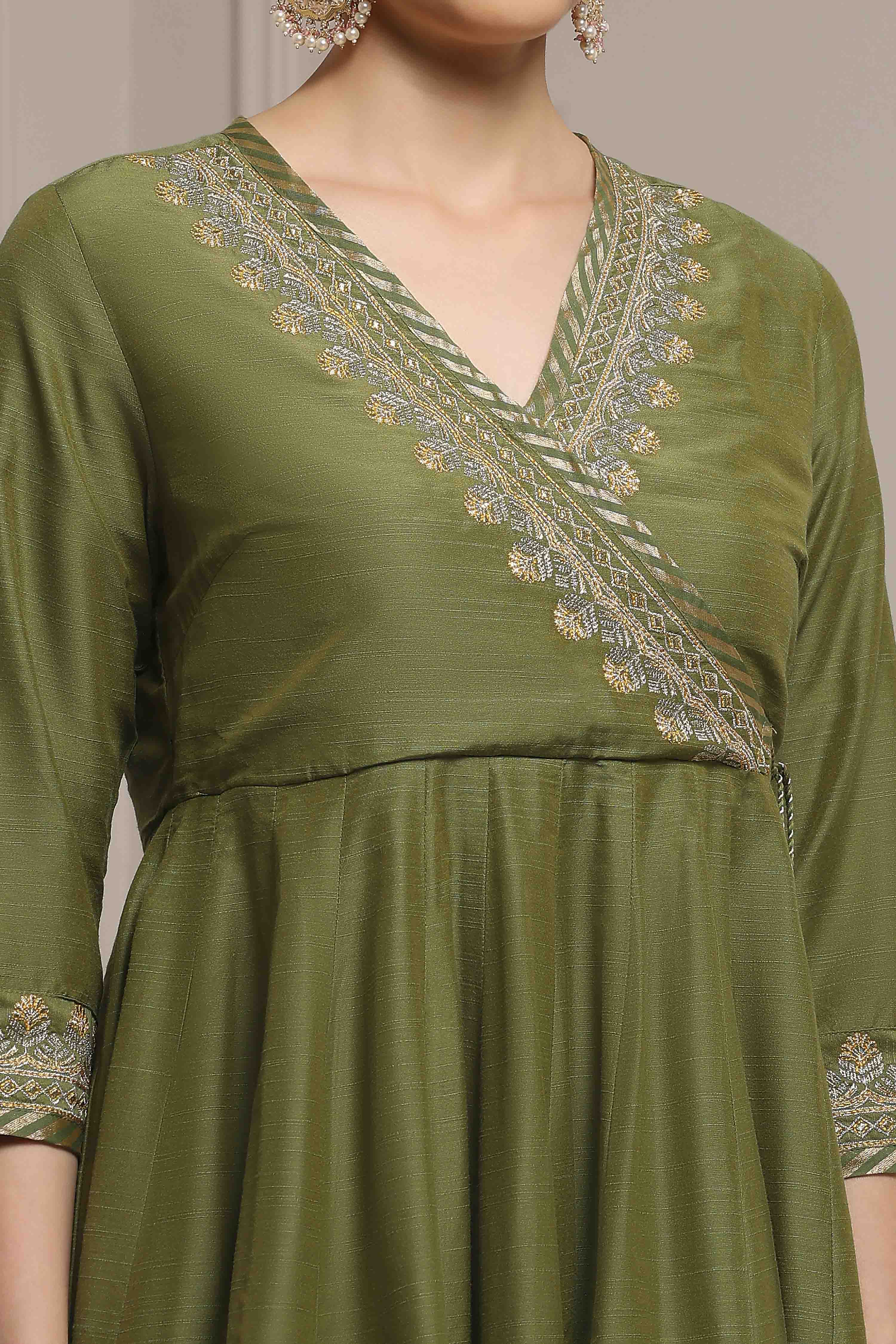 Fuchsia Polyester Blend Anarkali Embroidered Suit Set image number 1
