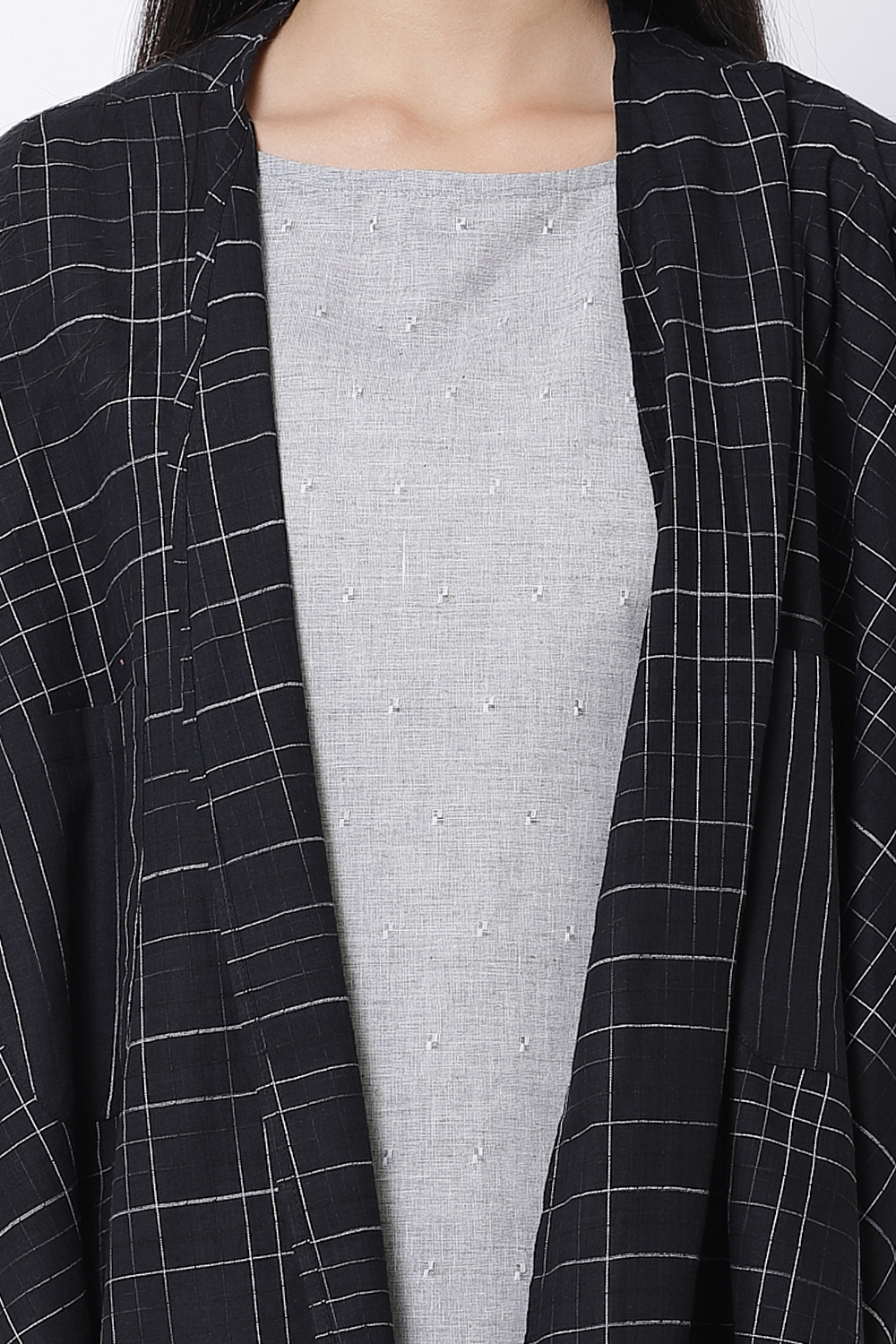 Grey Kurta And Lapel Cascade Yarndyed Shrug image number 1