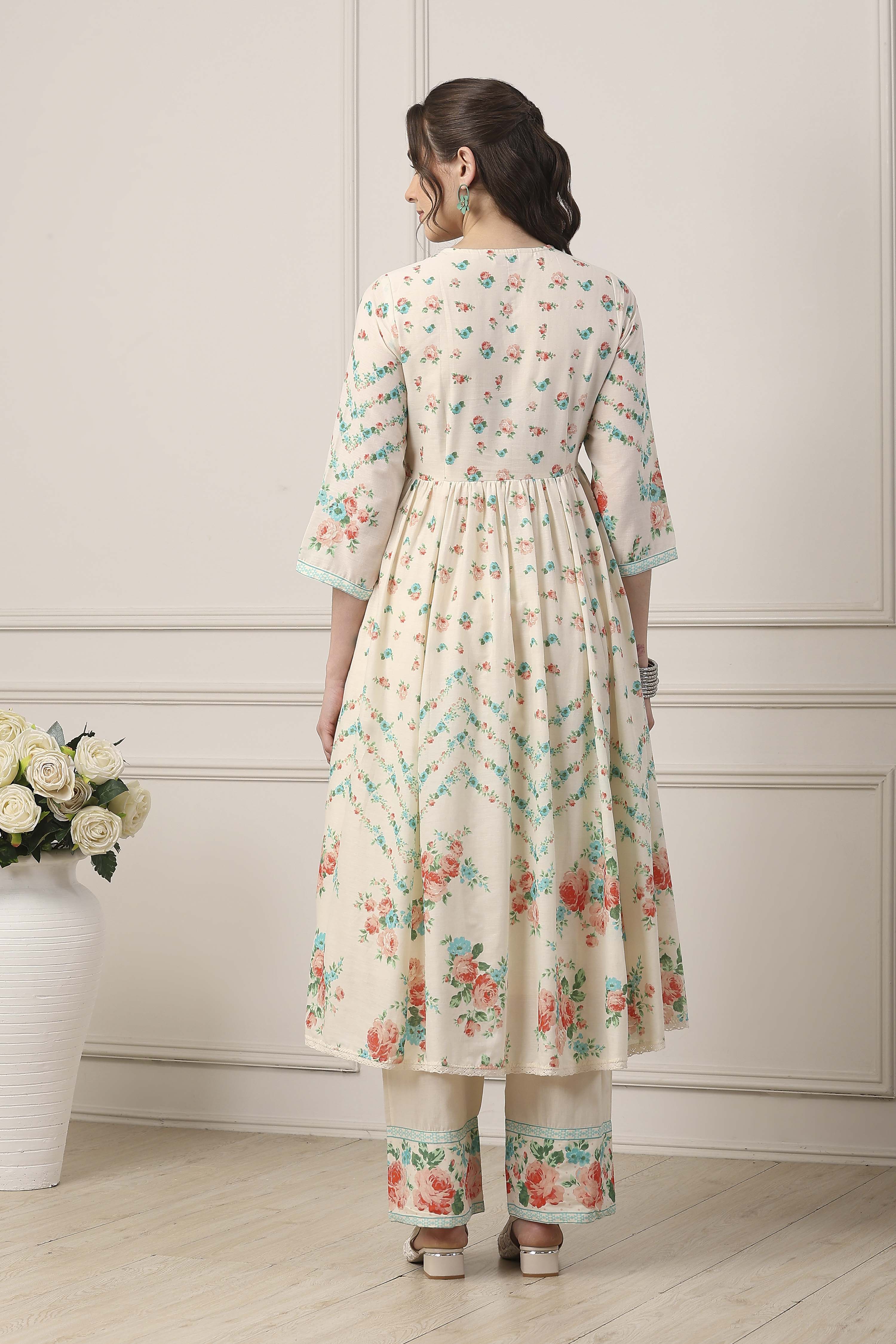 White Cotton Anarkali Suit Set image number 4