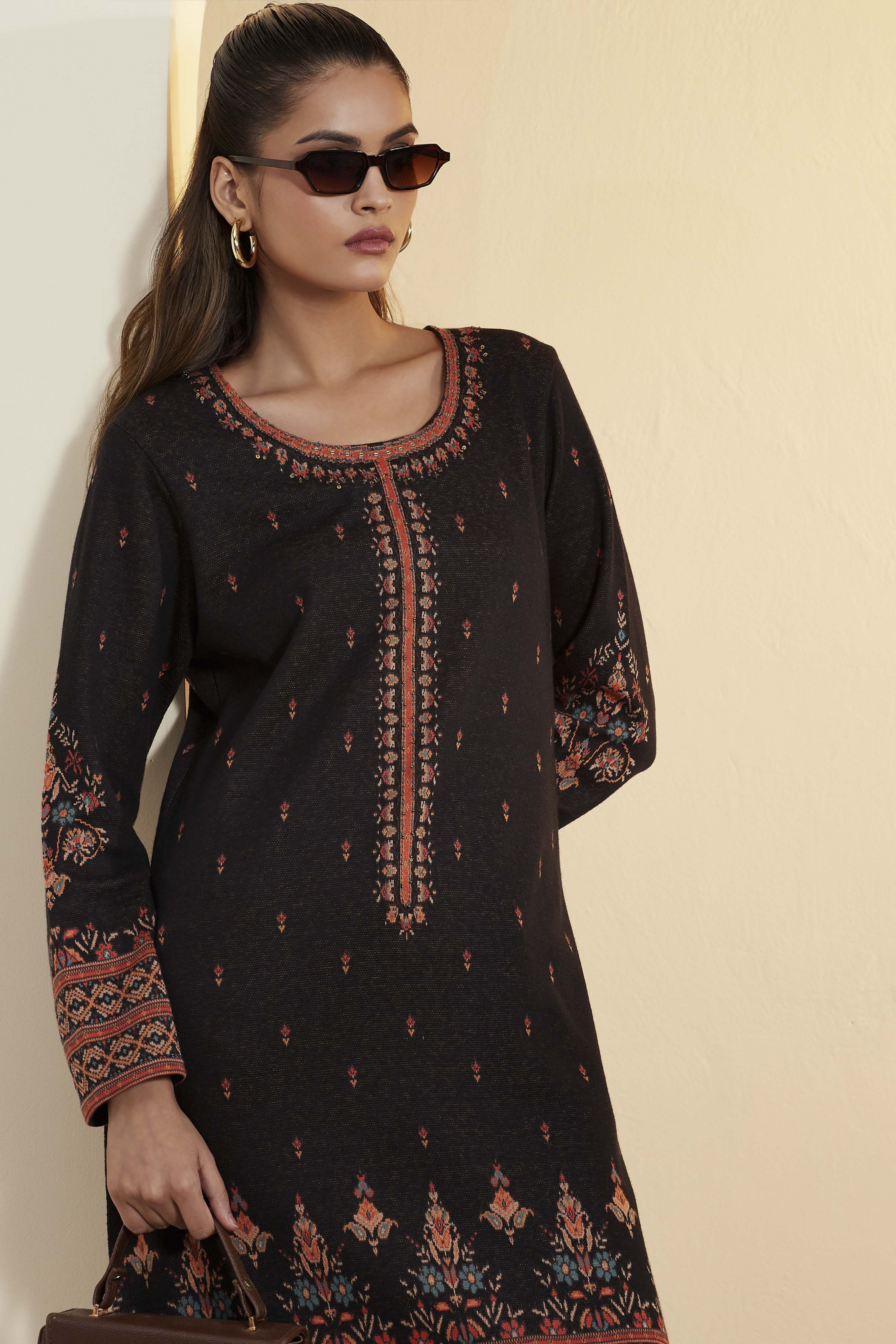 Black Multi-Motif Printed Straight Kurta image number 1