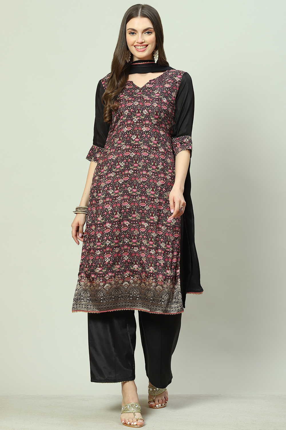 Black Crepe Unstitched Suit Set image number 6