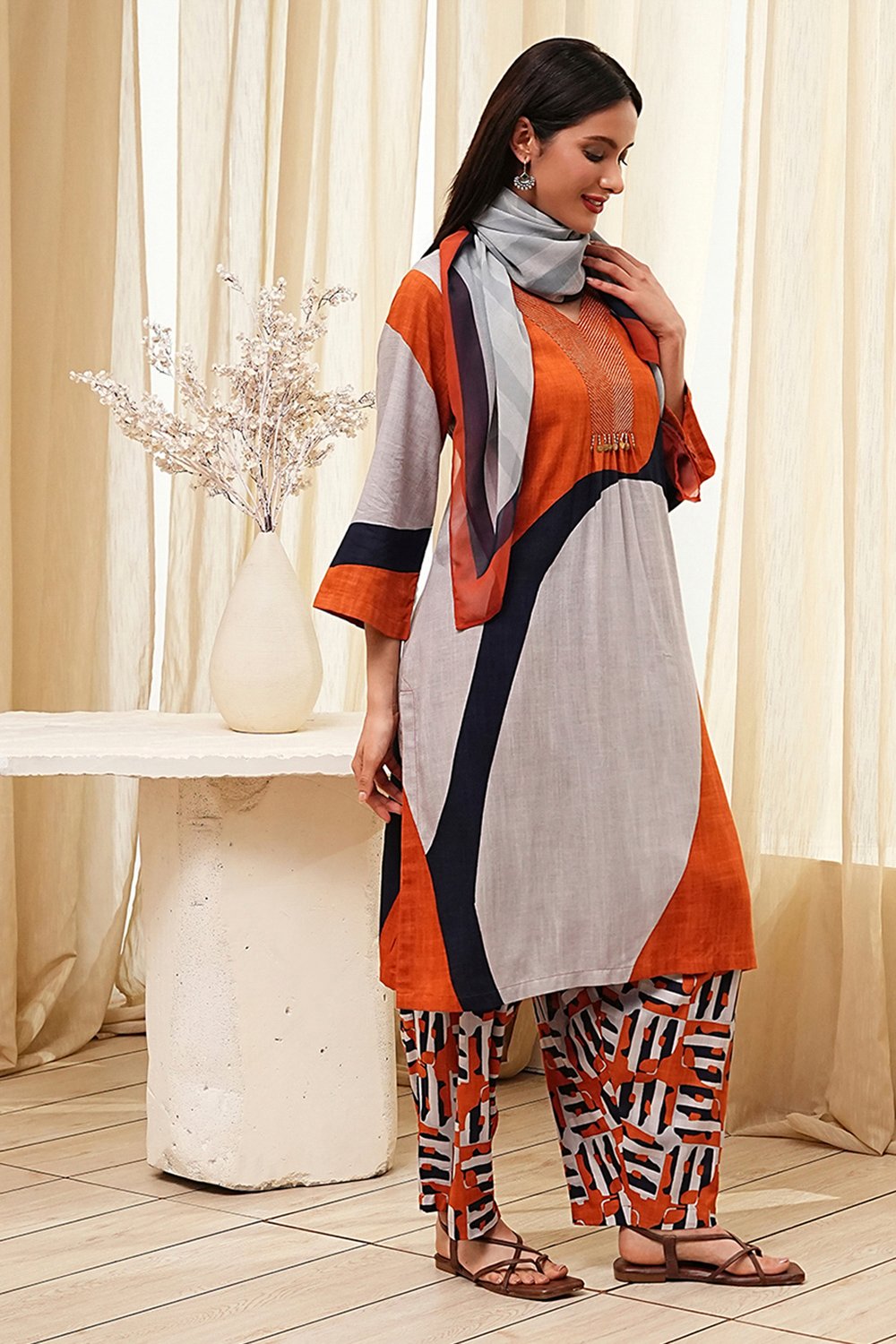 Orange-Beige Viscose Rayon Straight Printed Fusion Set image number 5