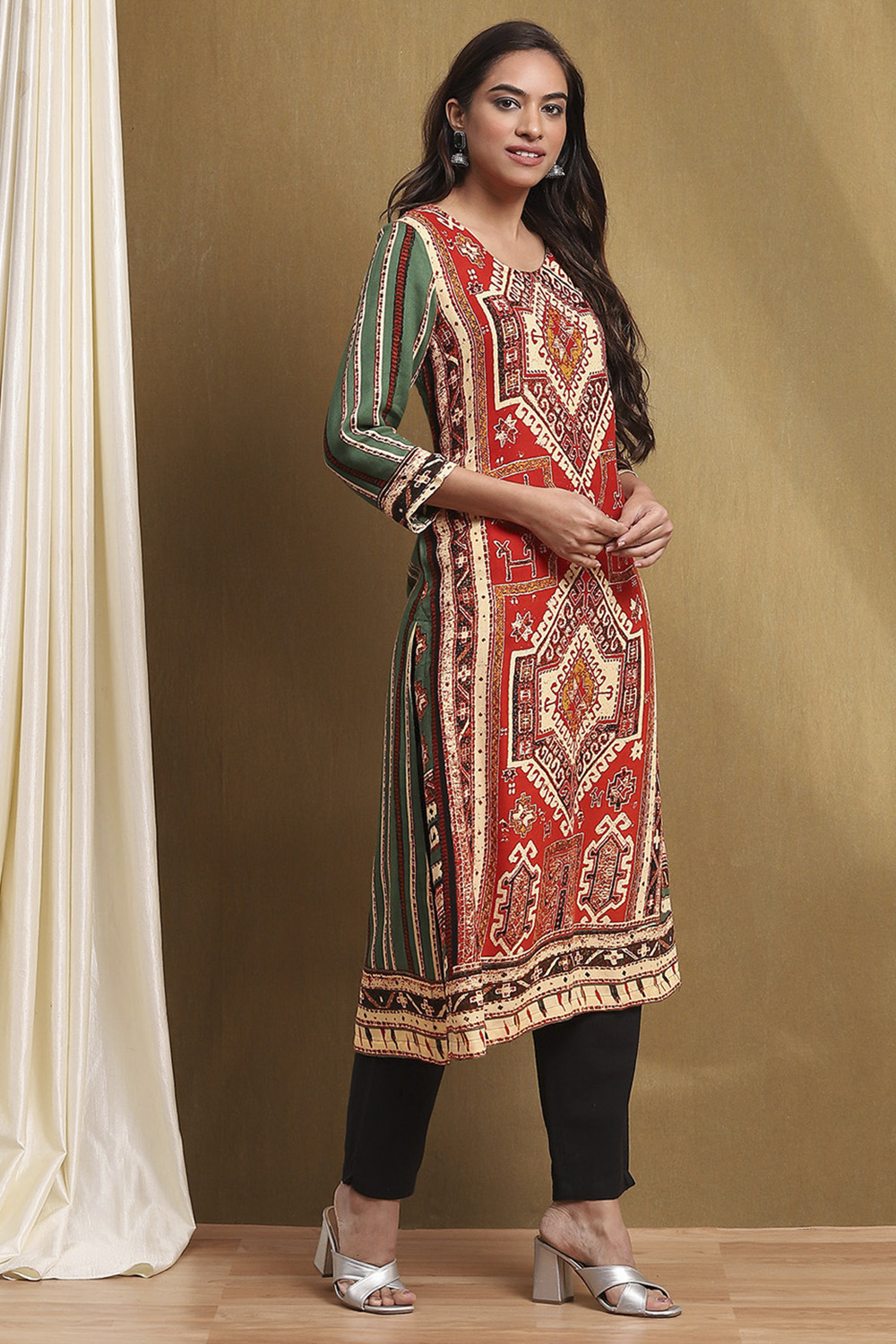 Red-Green Straight Kurta image number 4