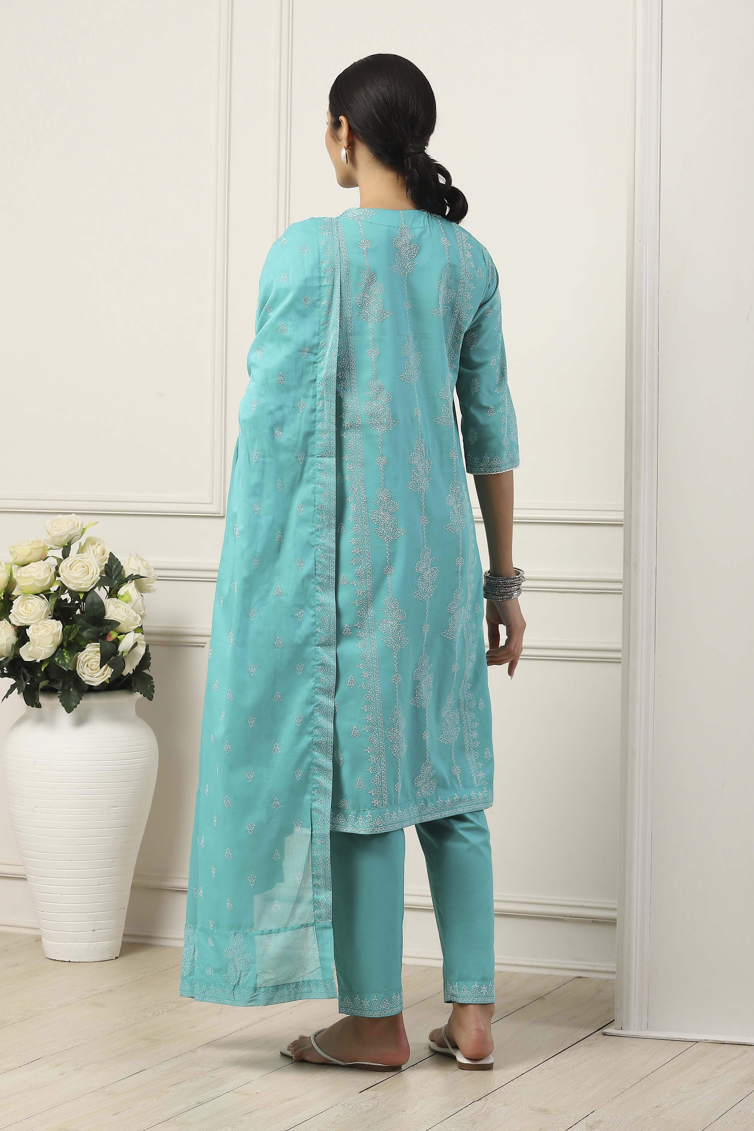Turquoise Blue Cotton Ethnic Motif Printed Straight Suit Set image number 4