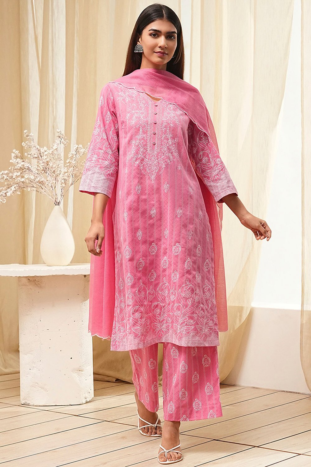Pink Pure Cotton Printed Straight Suit Set image number 6