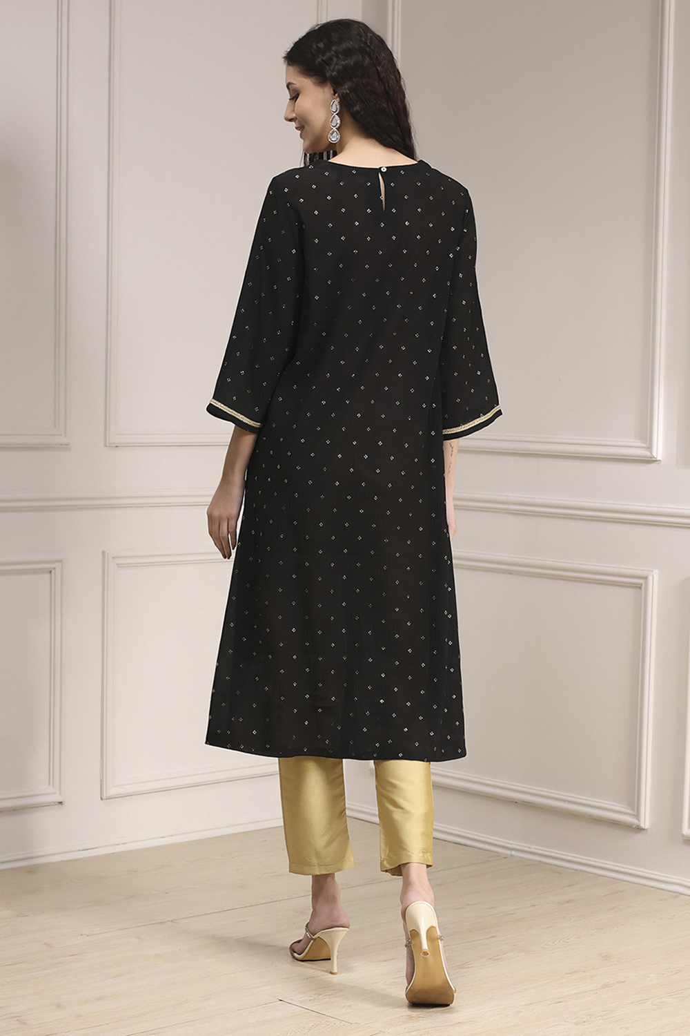 Black Metallic Pattern Straight Kurta image number 3