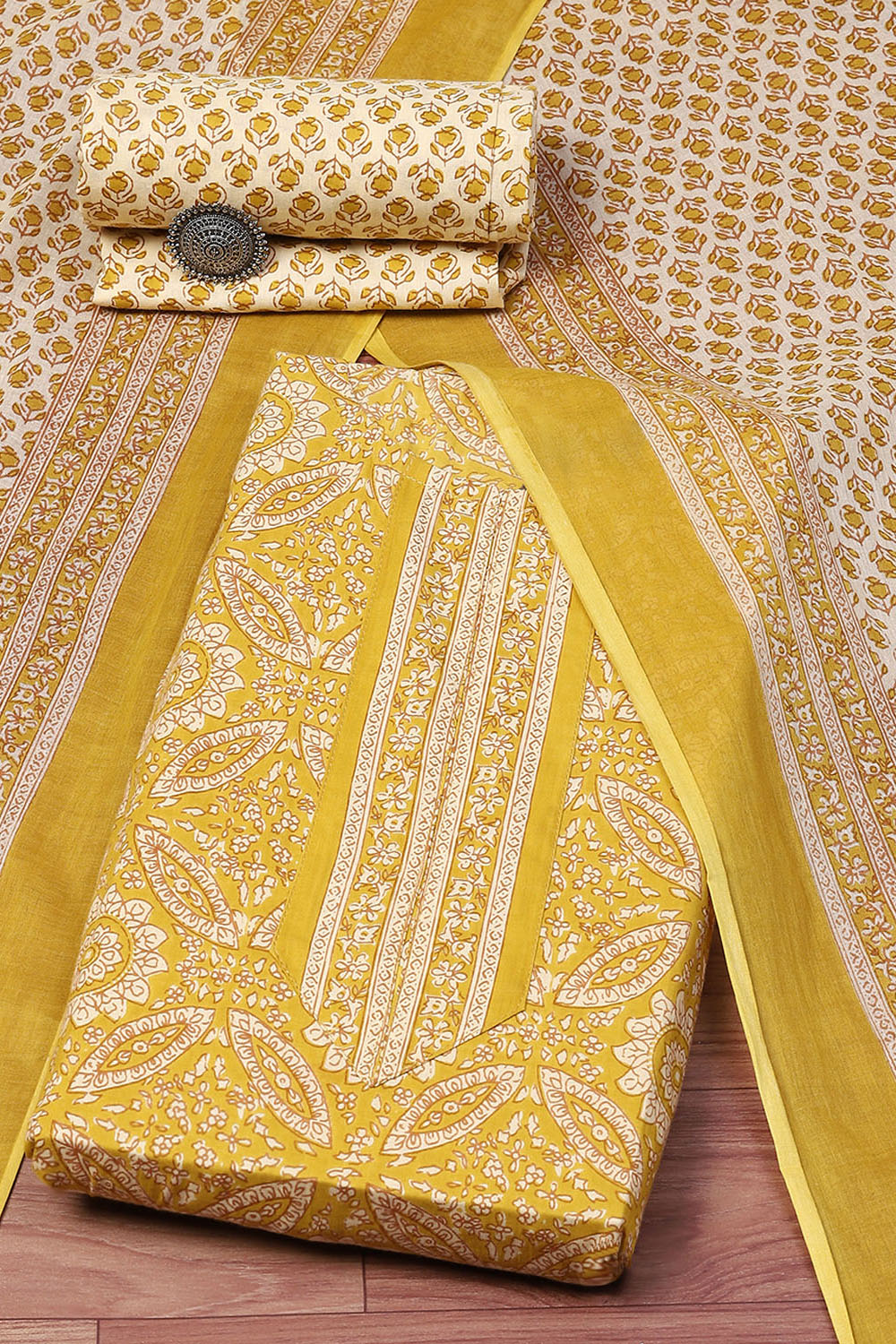 Blue Cotton Floral Screen Printed Unstitched Suit Set image number 0