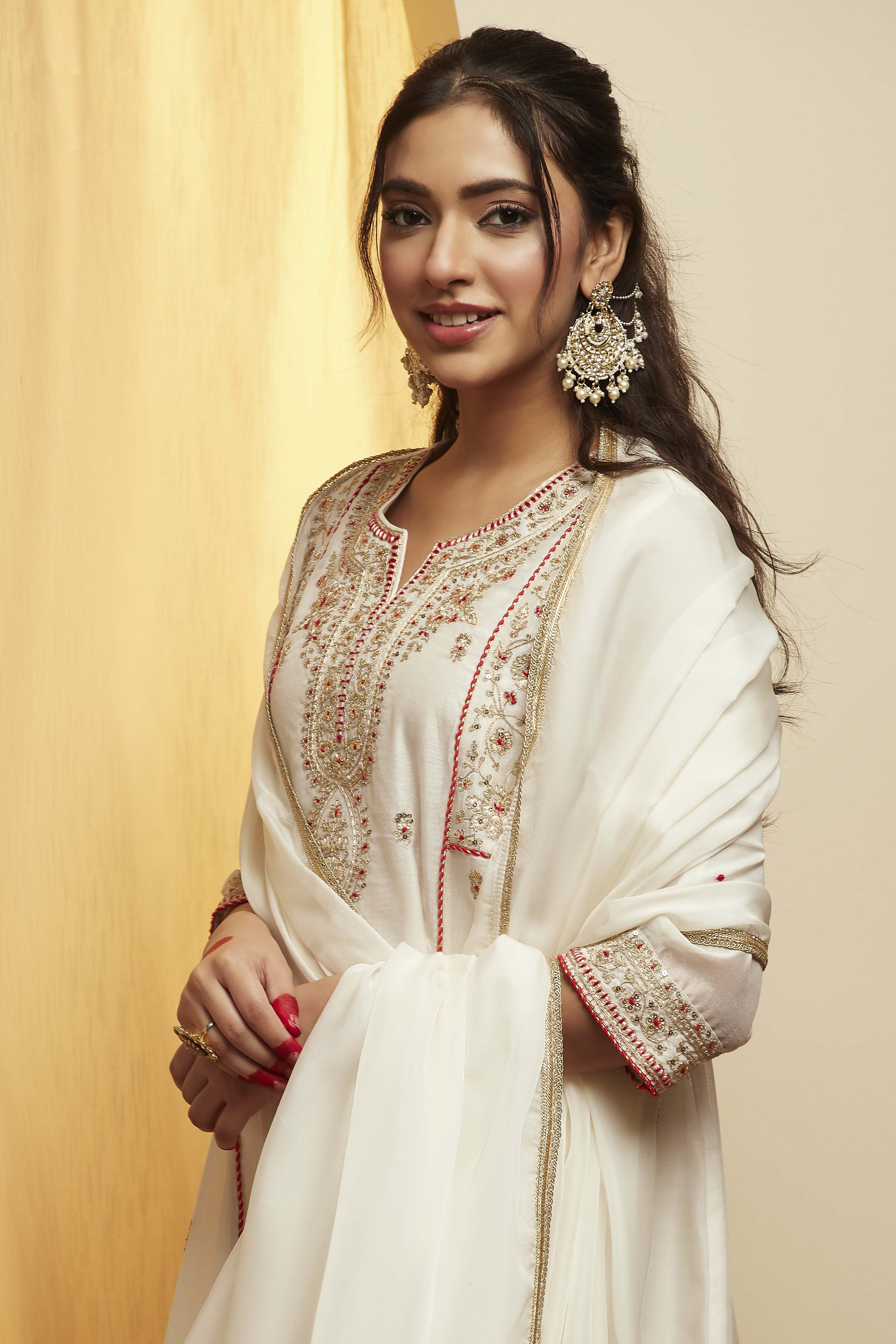 Off-White Embroidered Polyester Kurta Set image number 1