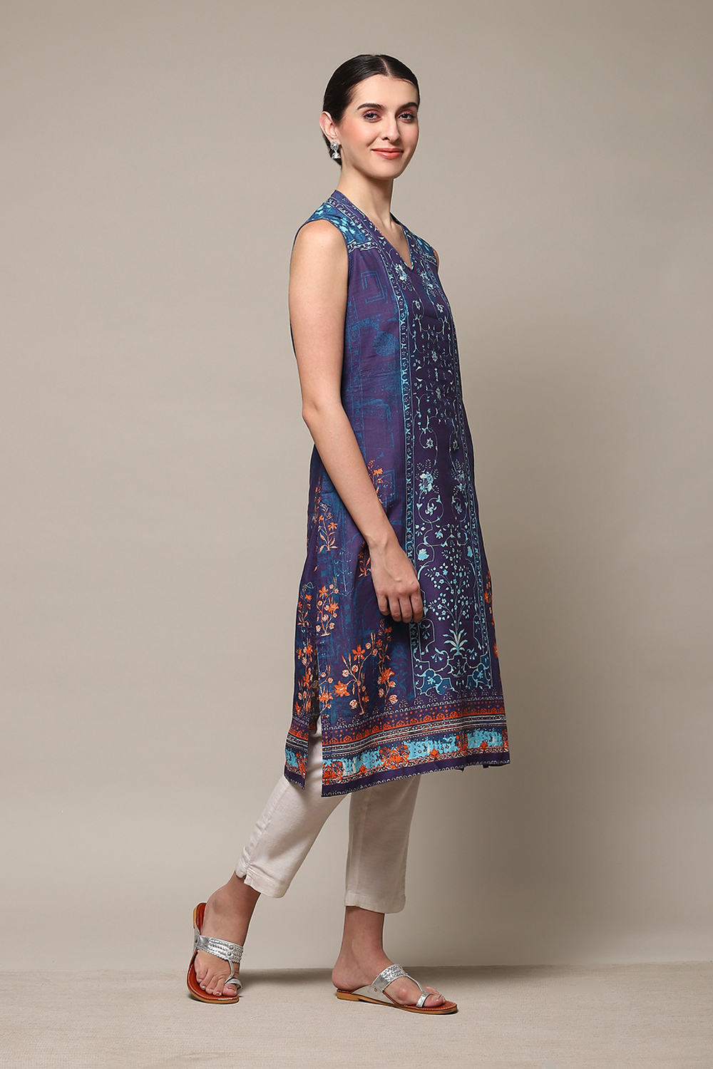Indigo Cotton Printed Short Kurti image number 3