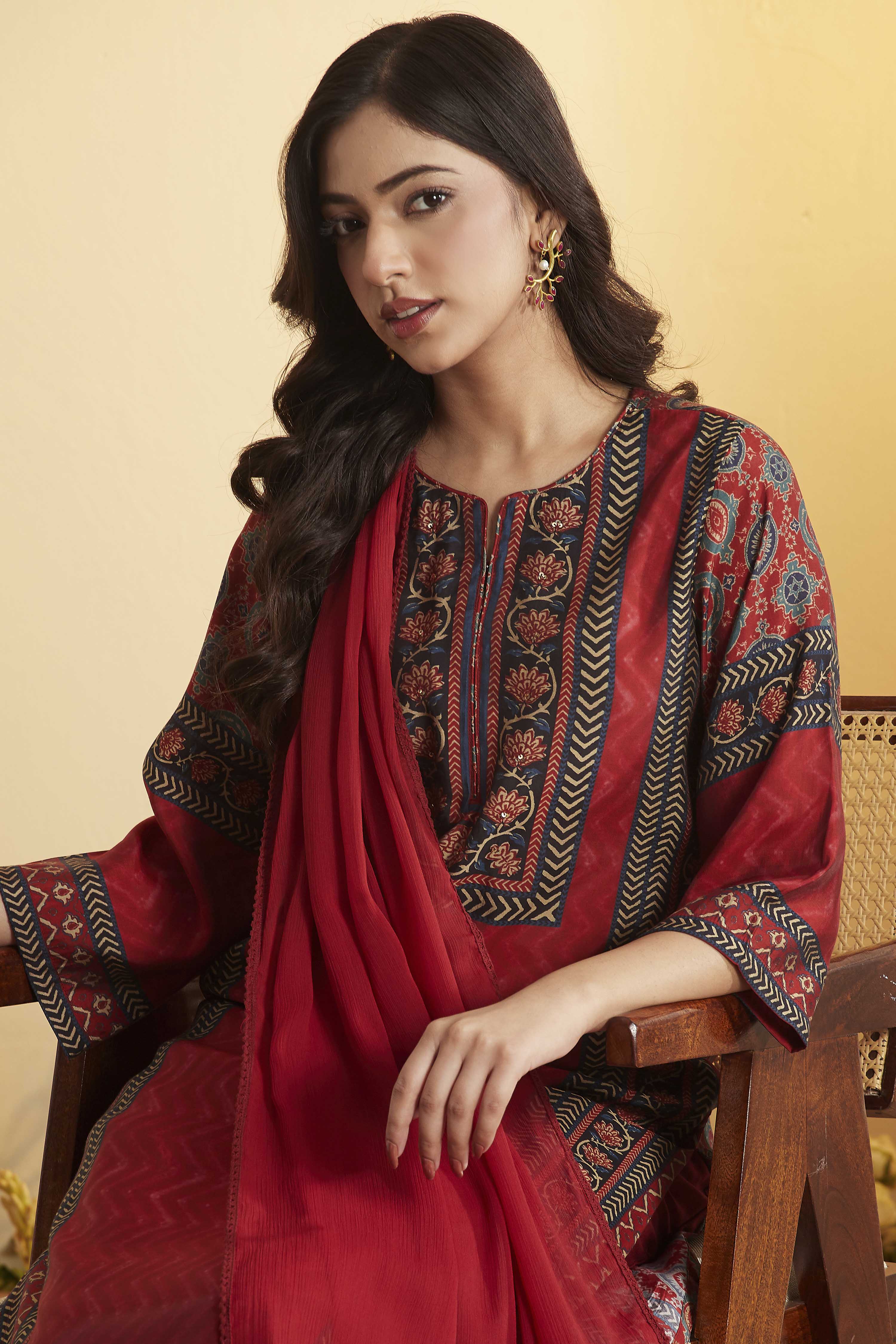 Rust Viscose Blend Straight Suit Set image number 1