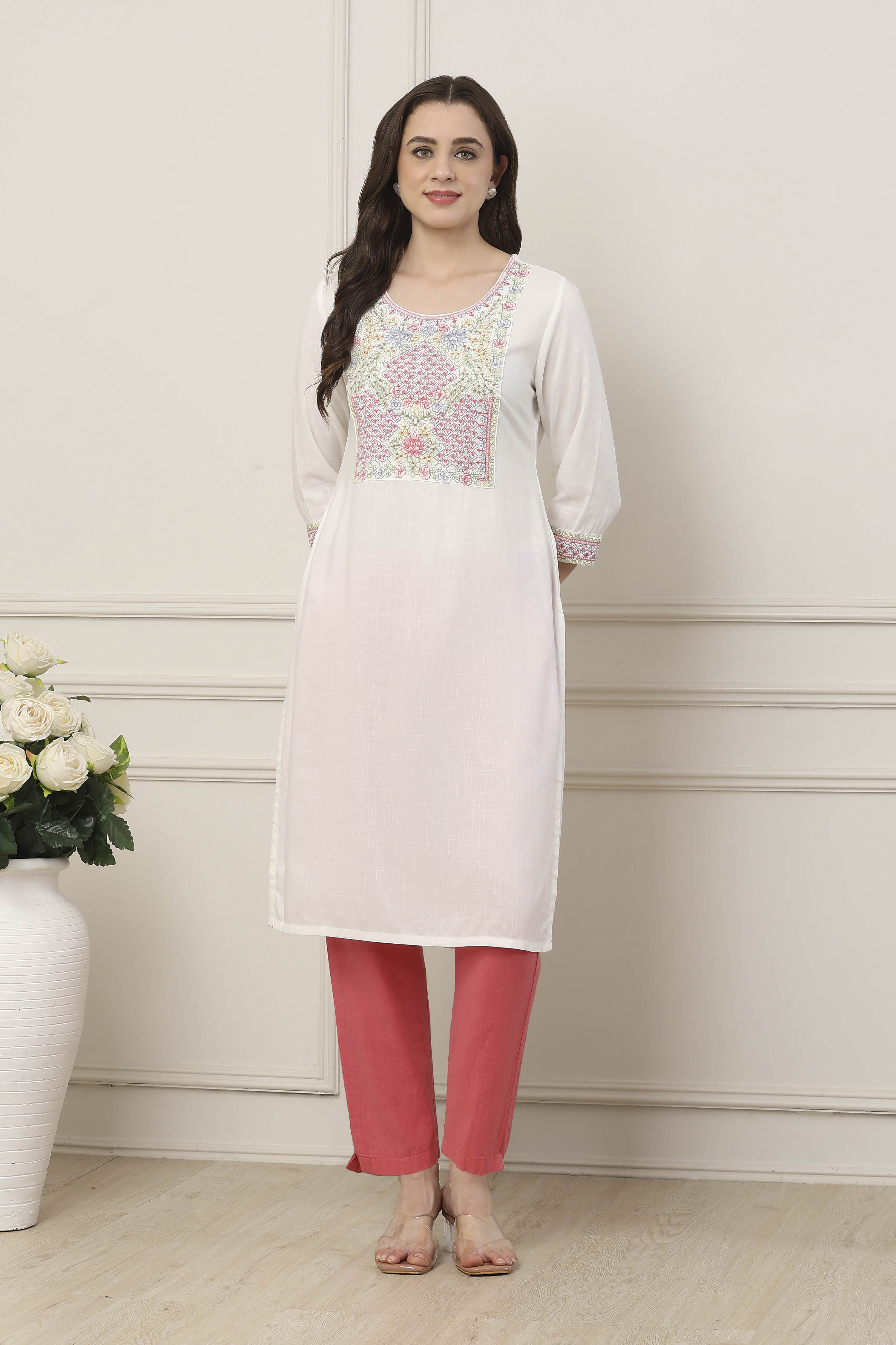White Embroidered Yoke Design Straight Kurta image number 5