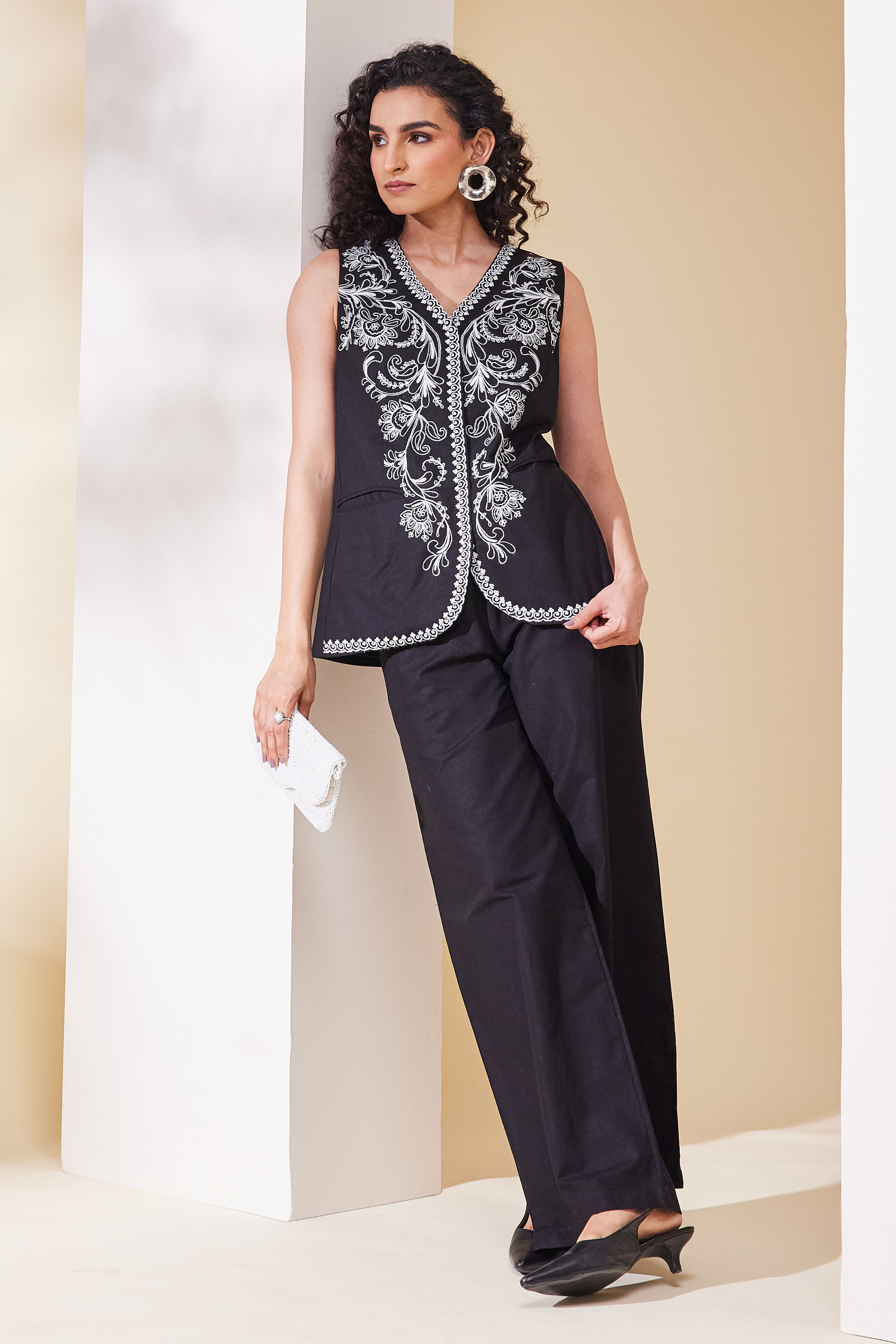 Black Viscose Linen Straight Fusion Set image number 0