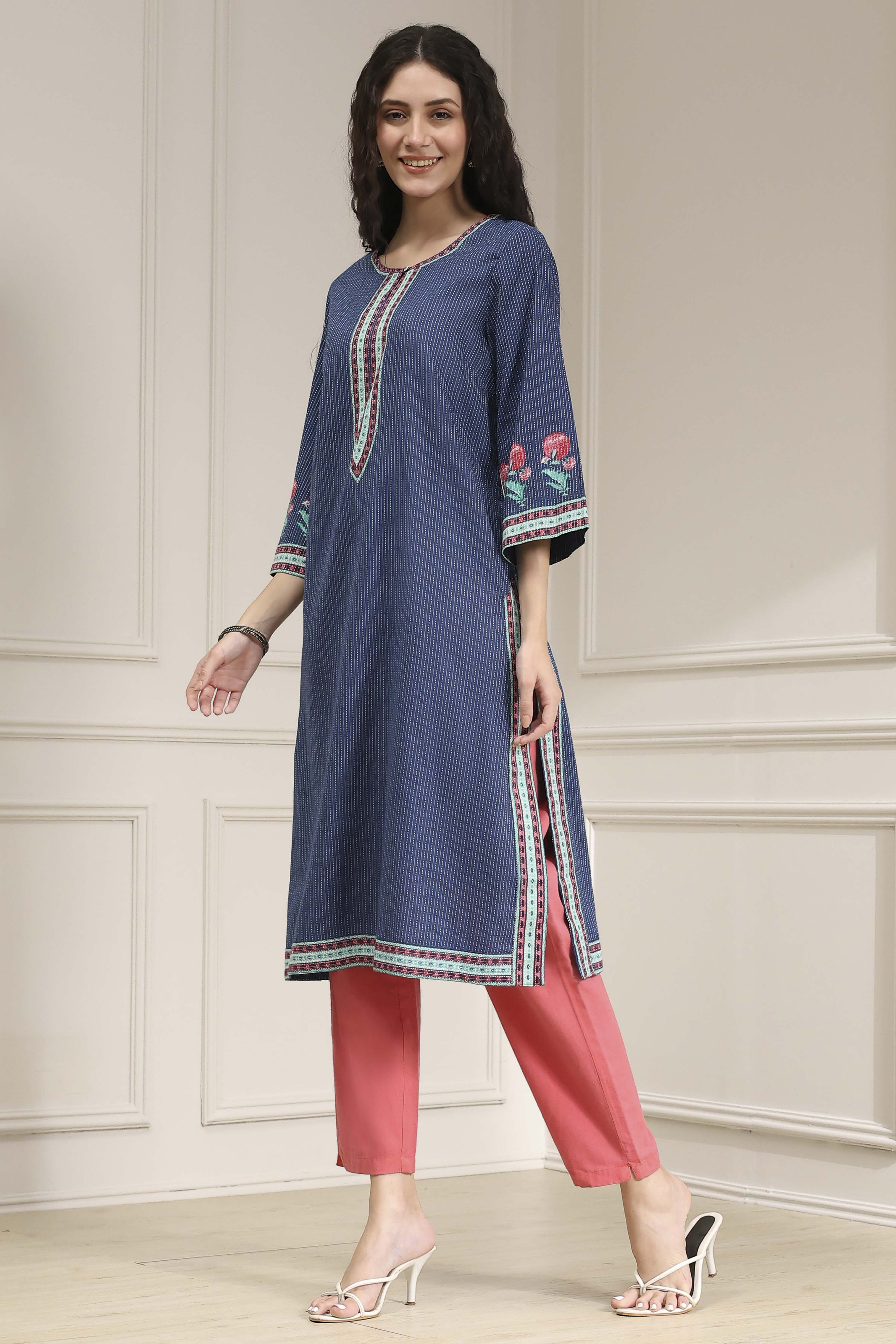 Indigo Blue Cotton Printed Straight Kurta image number 2