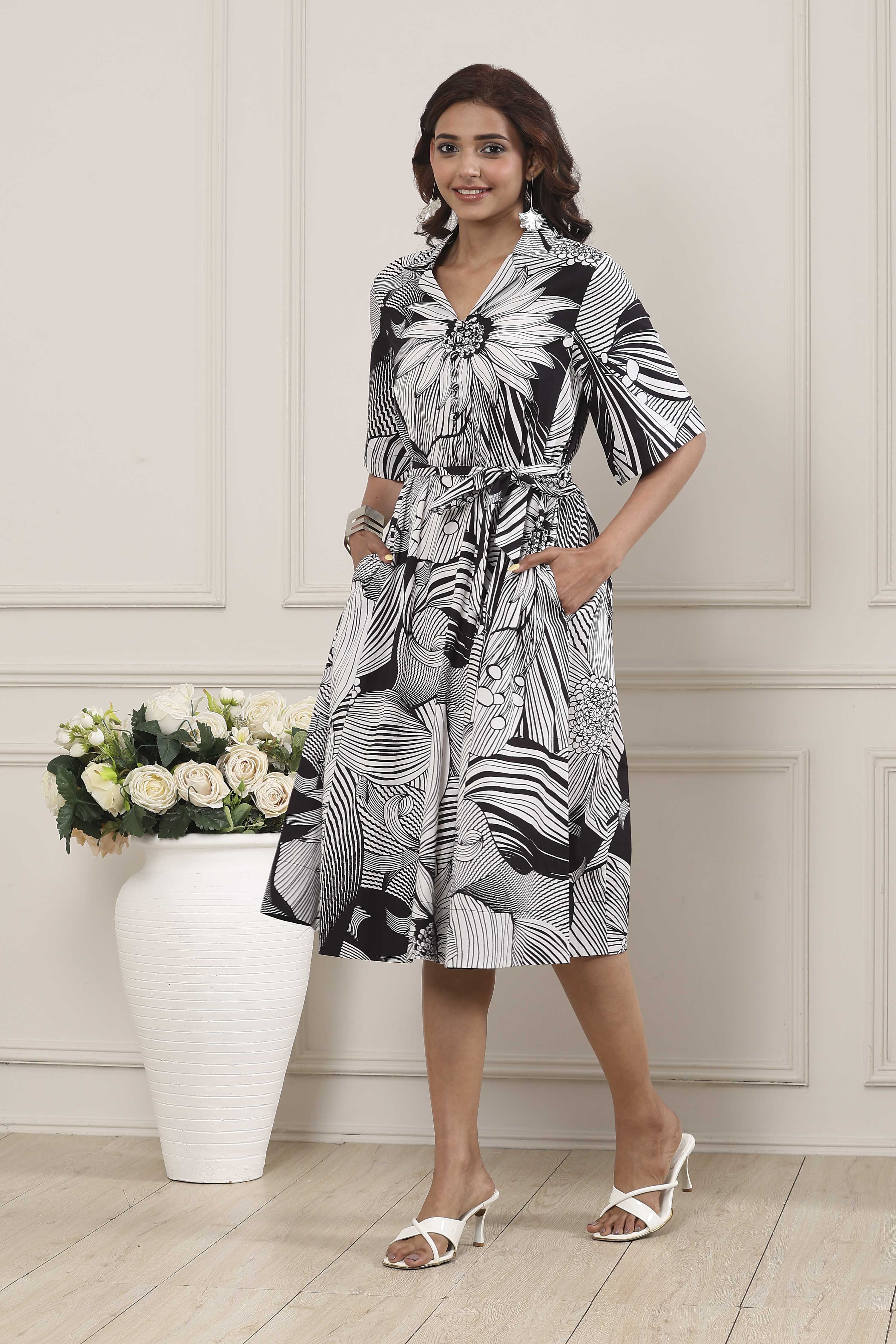 Black Cotton Poplin Floral Printed Flared Dress image number 2