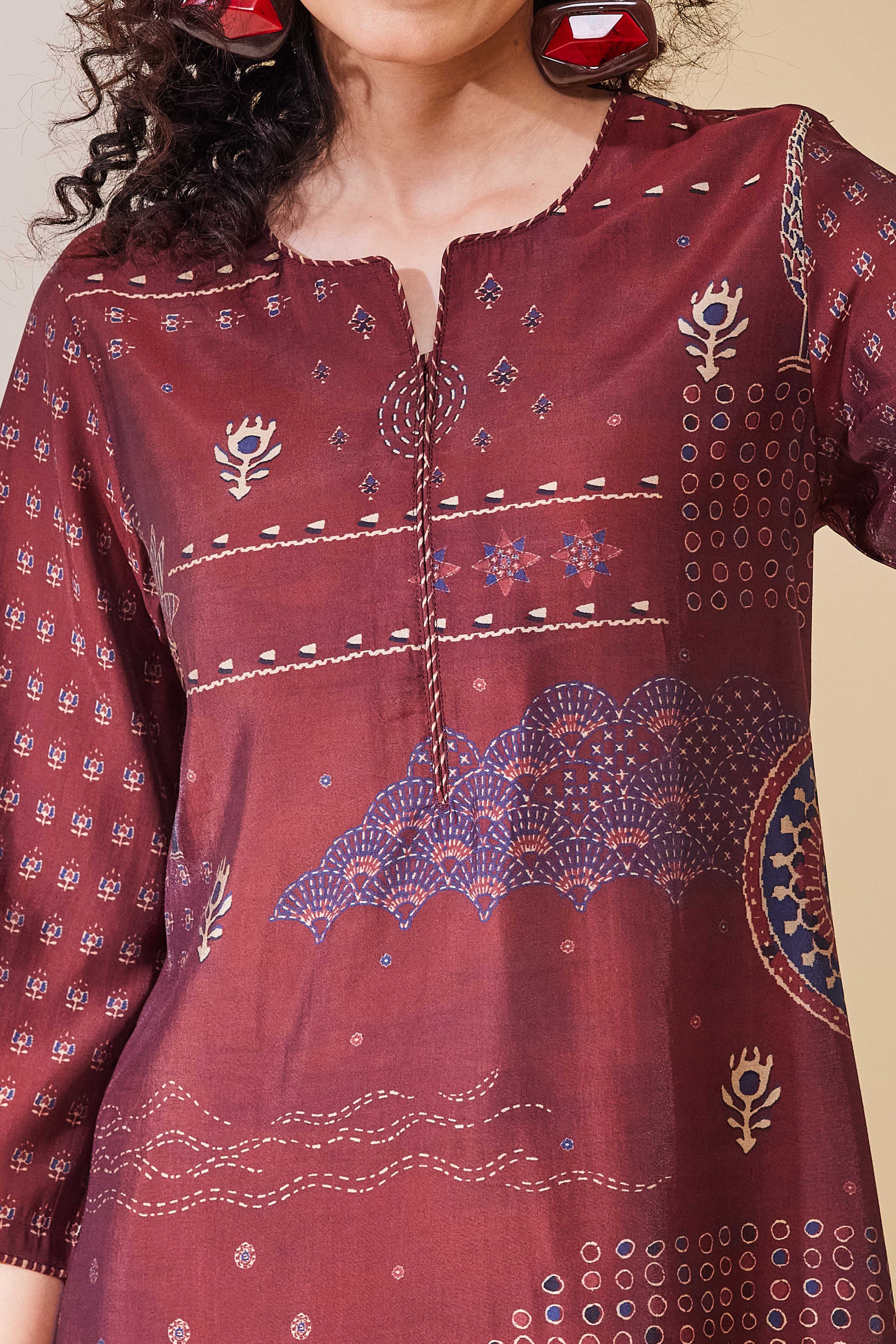 Maroon Viscose Blend Straight Kurta Set image number 1