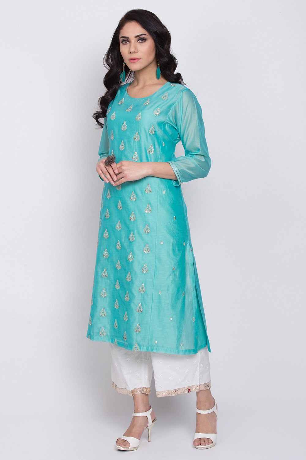 Yellow Poly Cotton A-Line Embroidered Kurta image number 4