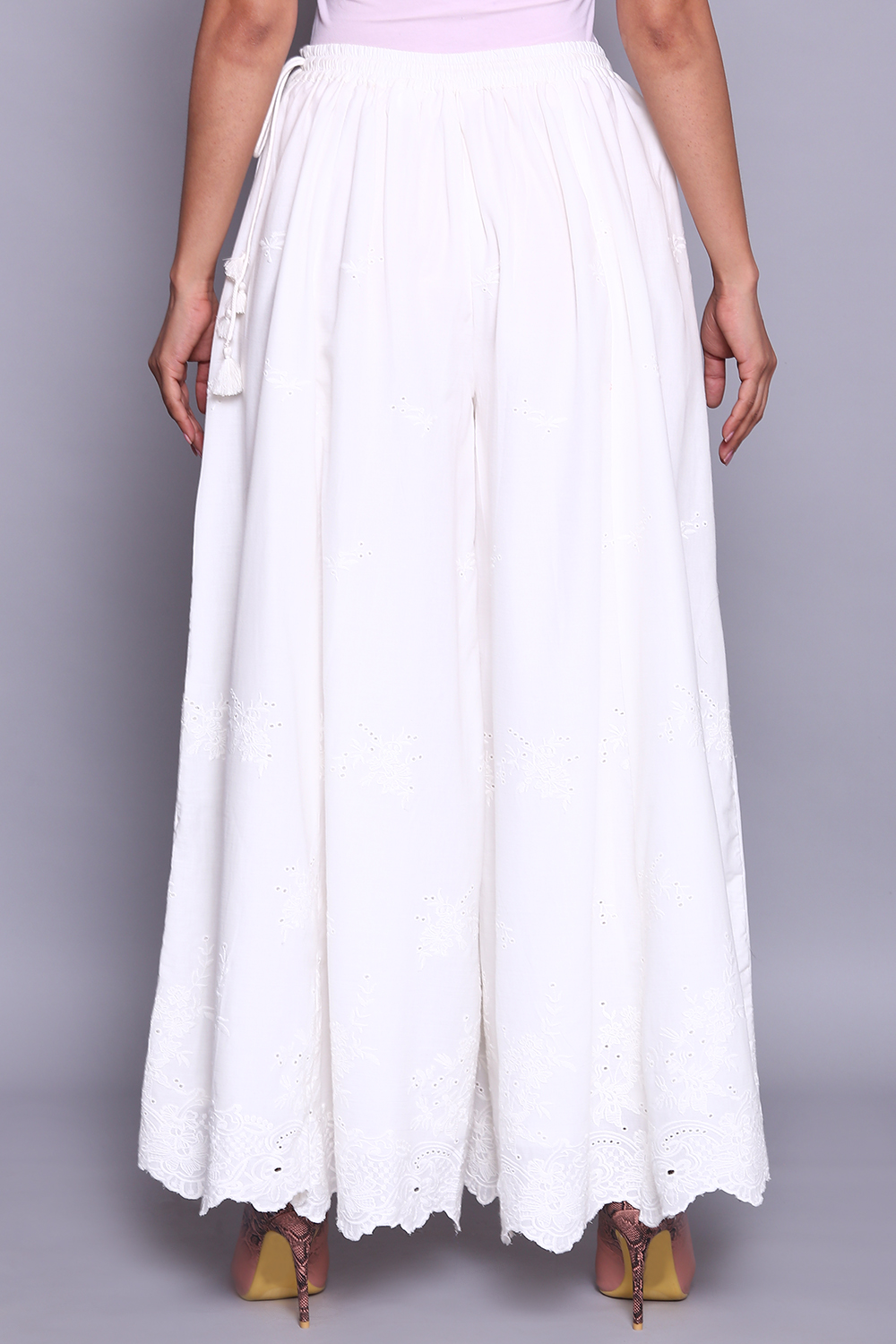 White Cotton Flared Palazzo Pants image number 6