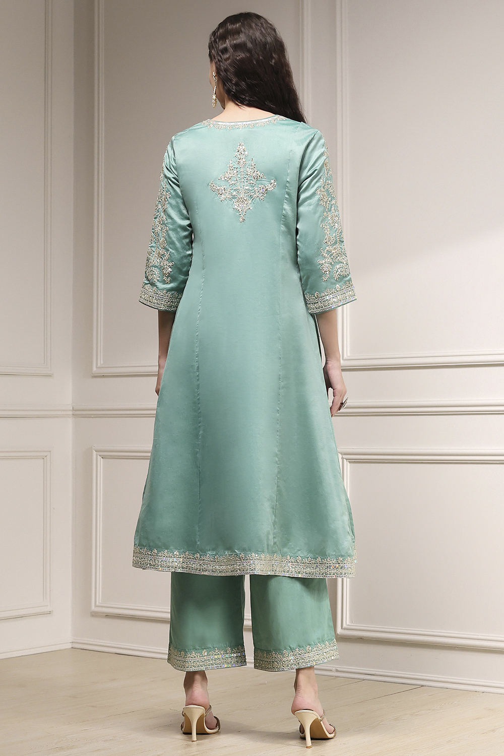 Off White Cotton Silk Anarkali Suit Set image number 4