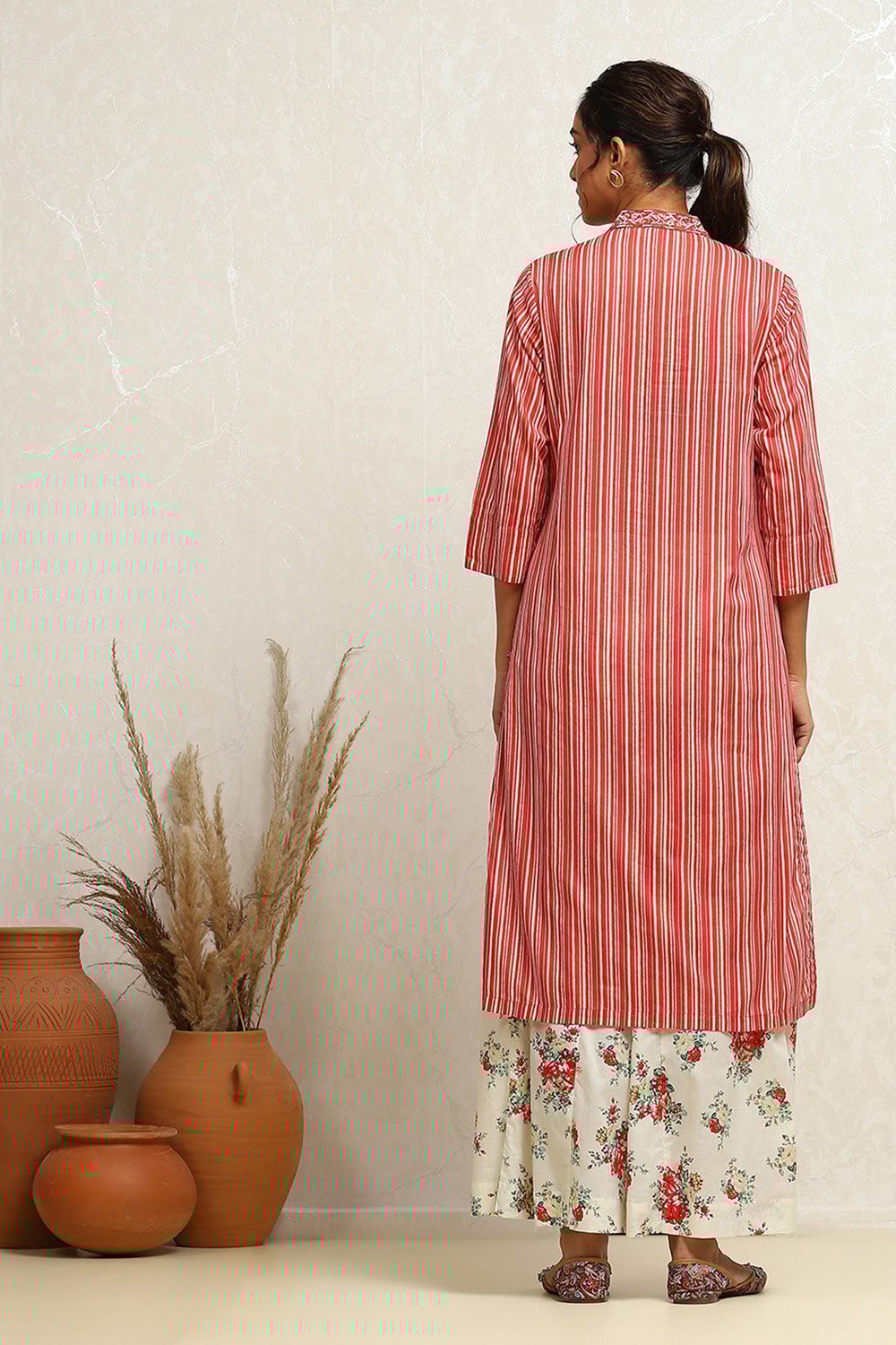 Red and Off-white Cotton Striped Straight Suit Set image number 4