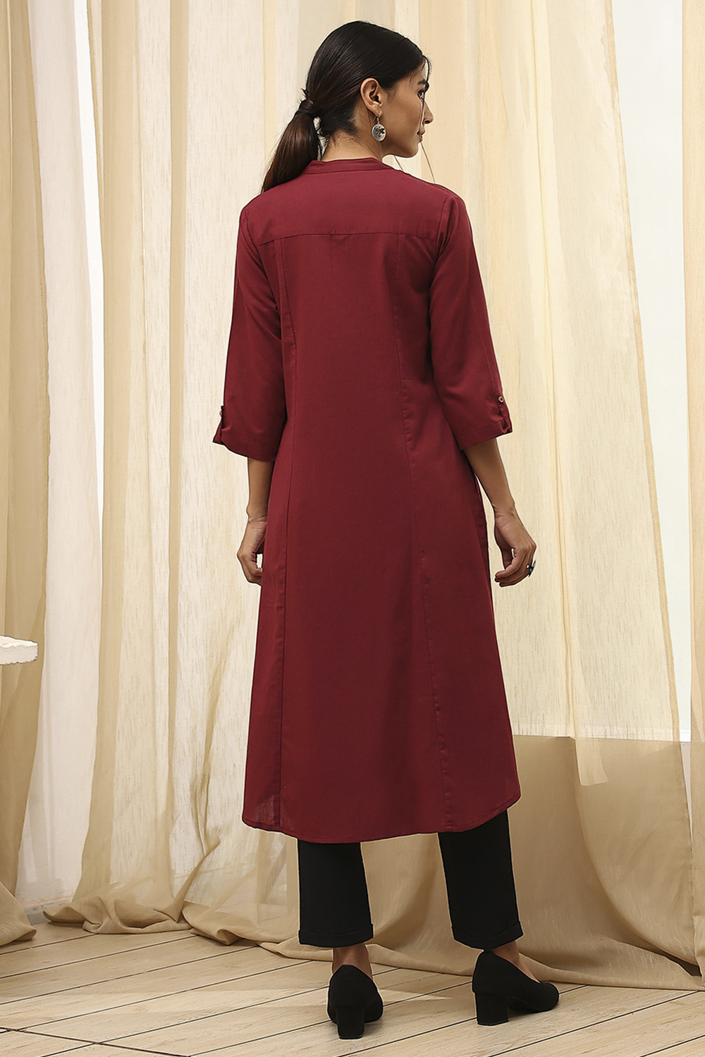 Burgundy Cotton Blend Solid Straight Kurta image number 3