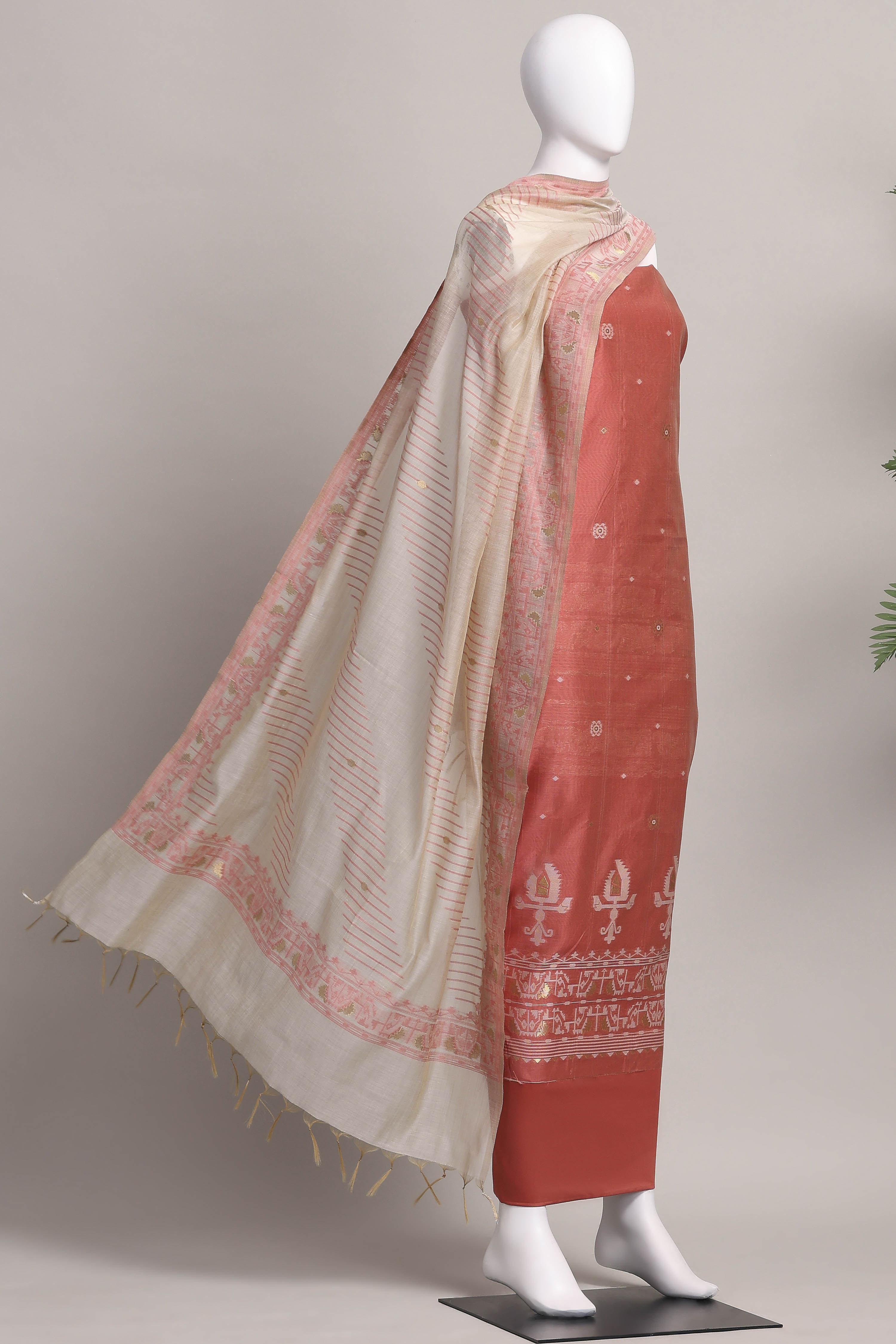 Blue Cotton Jamdani Unstitched Suit Set image number 4