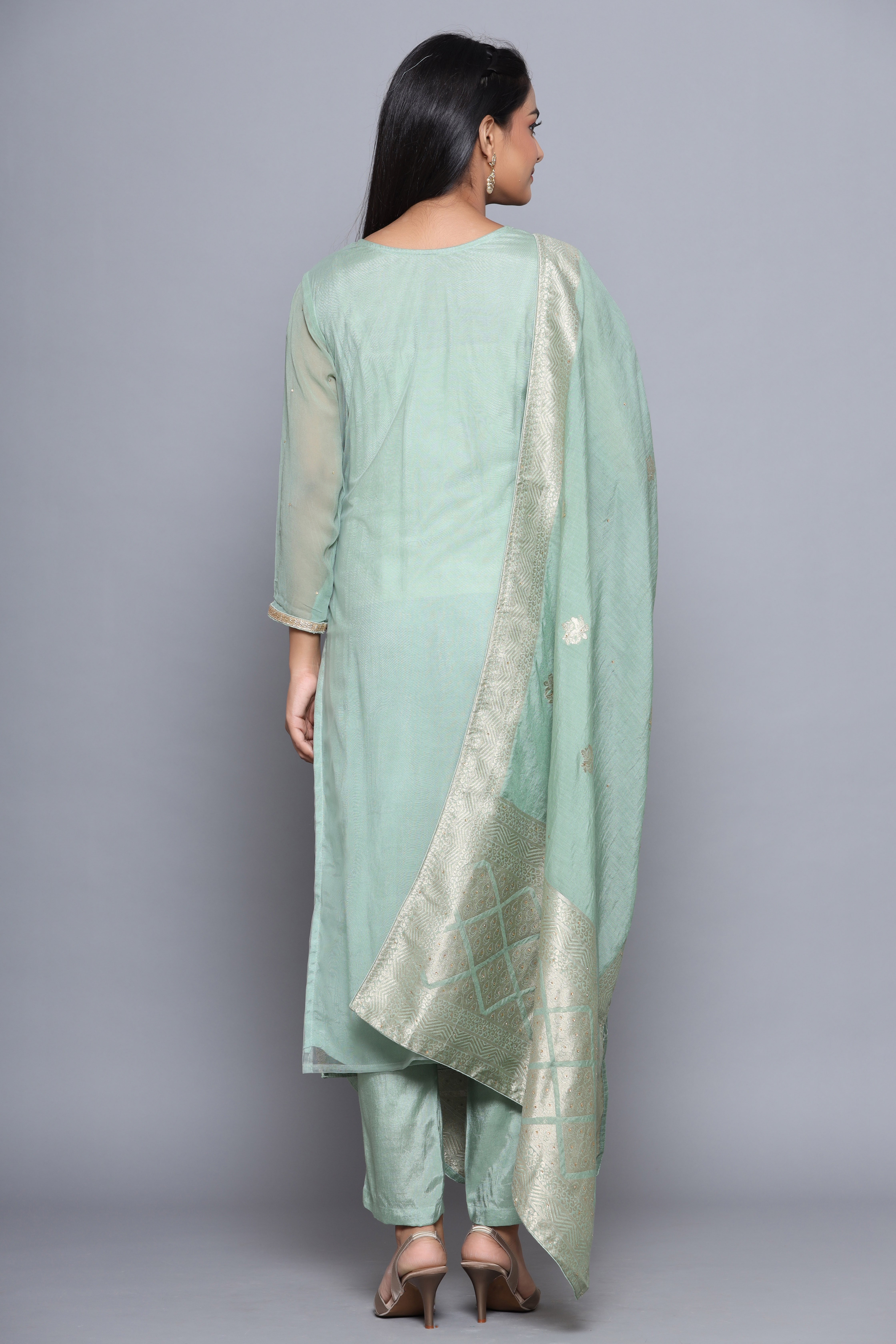 Pista Green Fancy NetÂ  Easy Stitch Suit Set image number 6