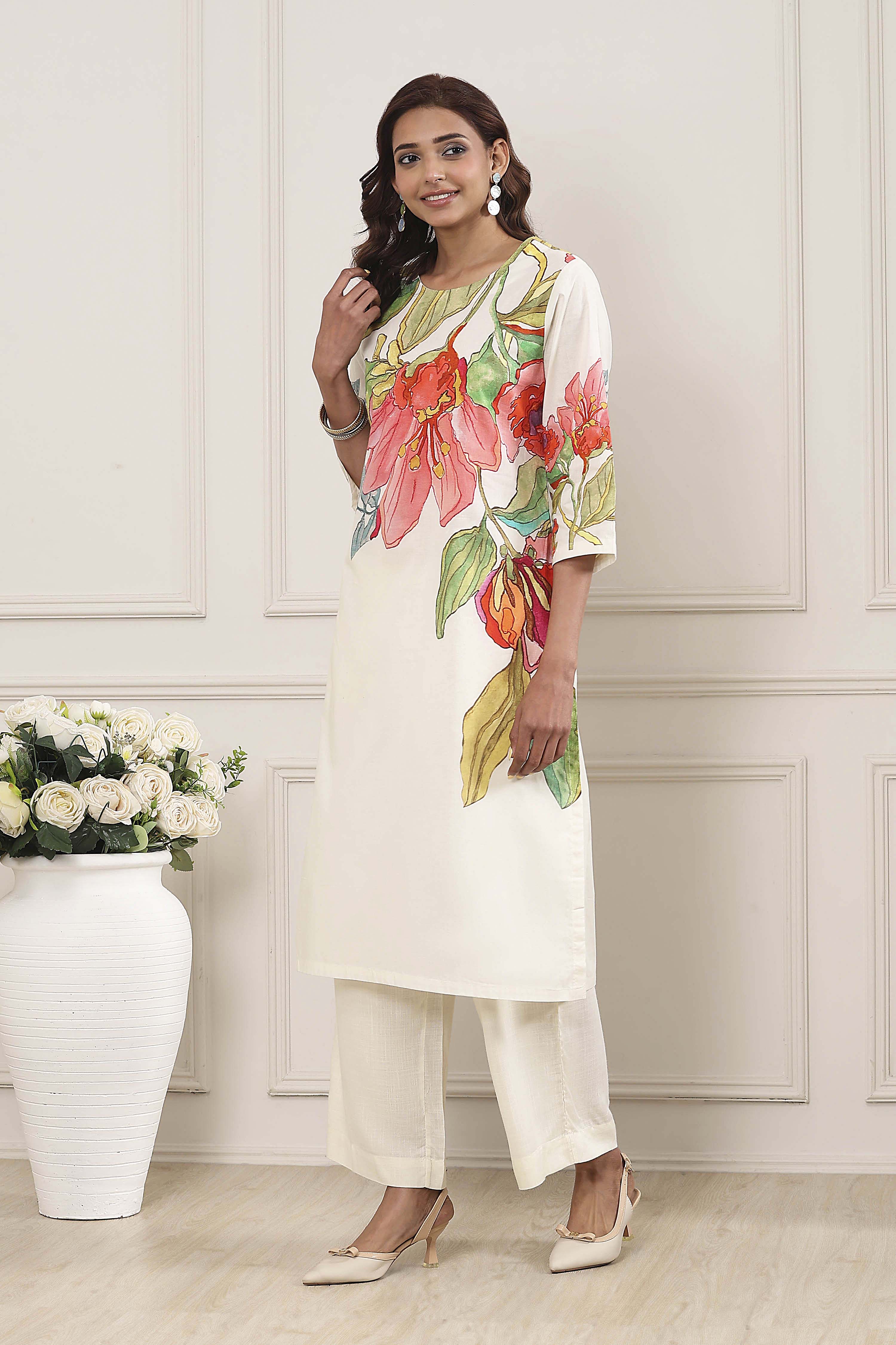 Yellow Cotton Floral Printed Straight Kurta Set image number 3