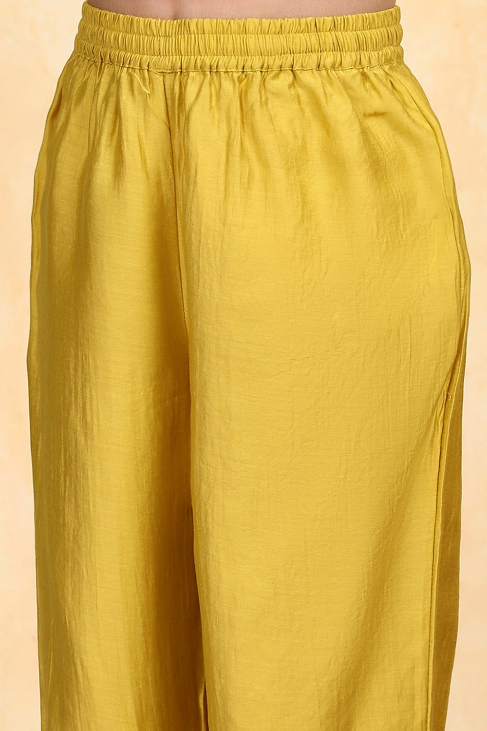 Green Polyester Blend Solid Gathered Suit Set image number 2