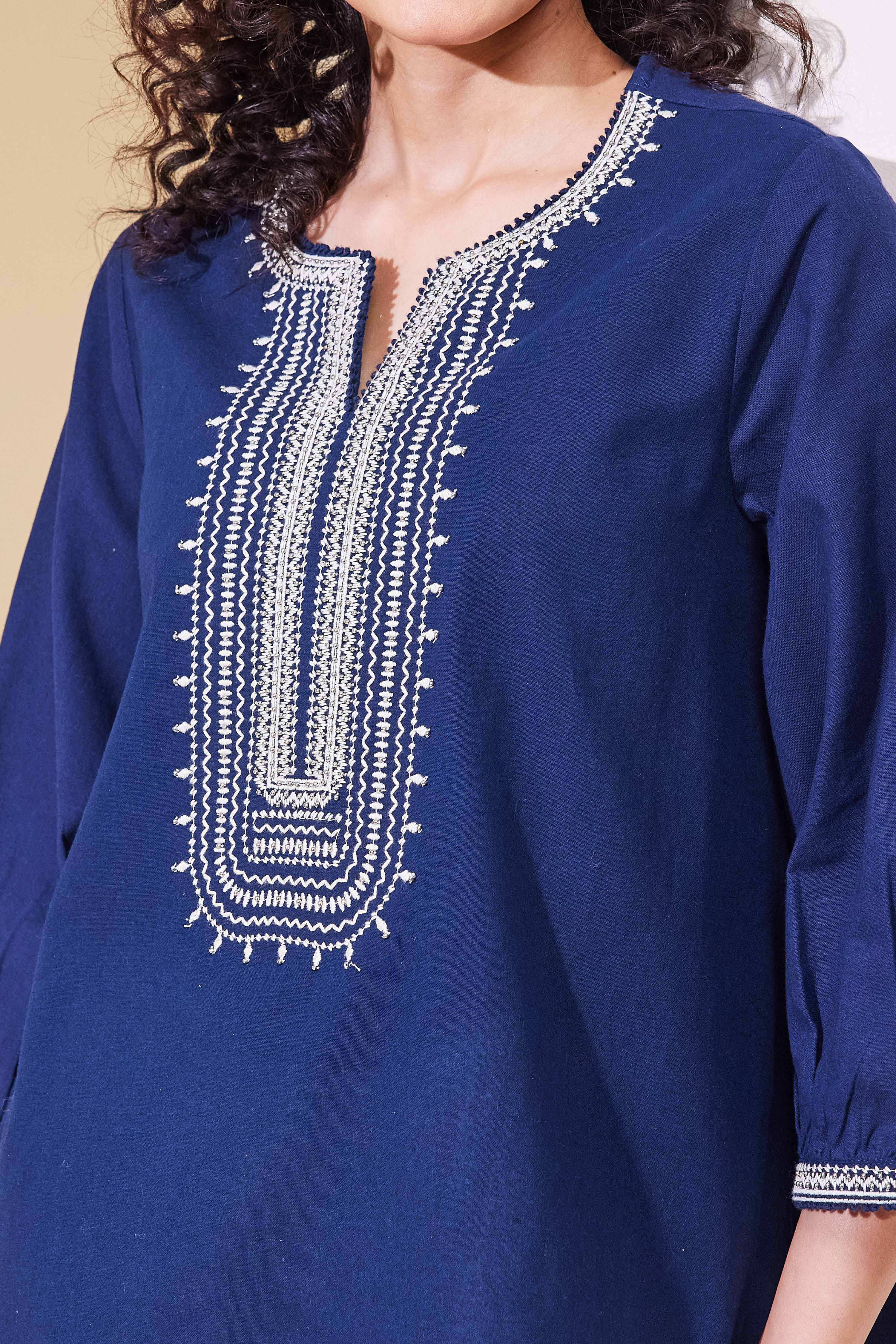 Navy Blue Cotton Yoke Design Straight Kurta image number 1