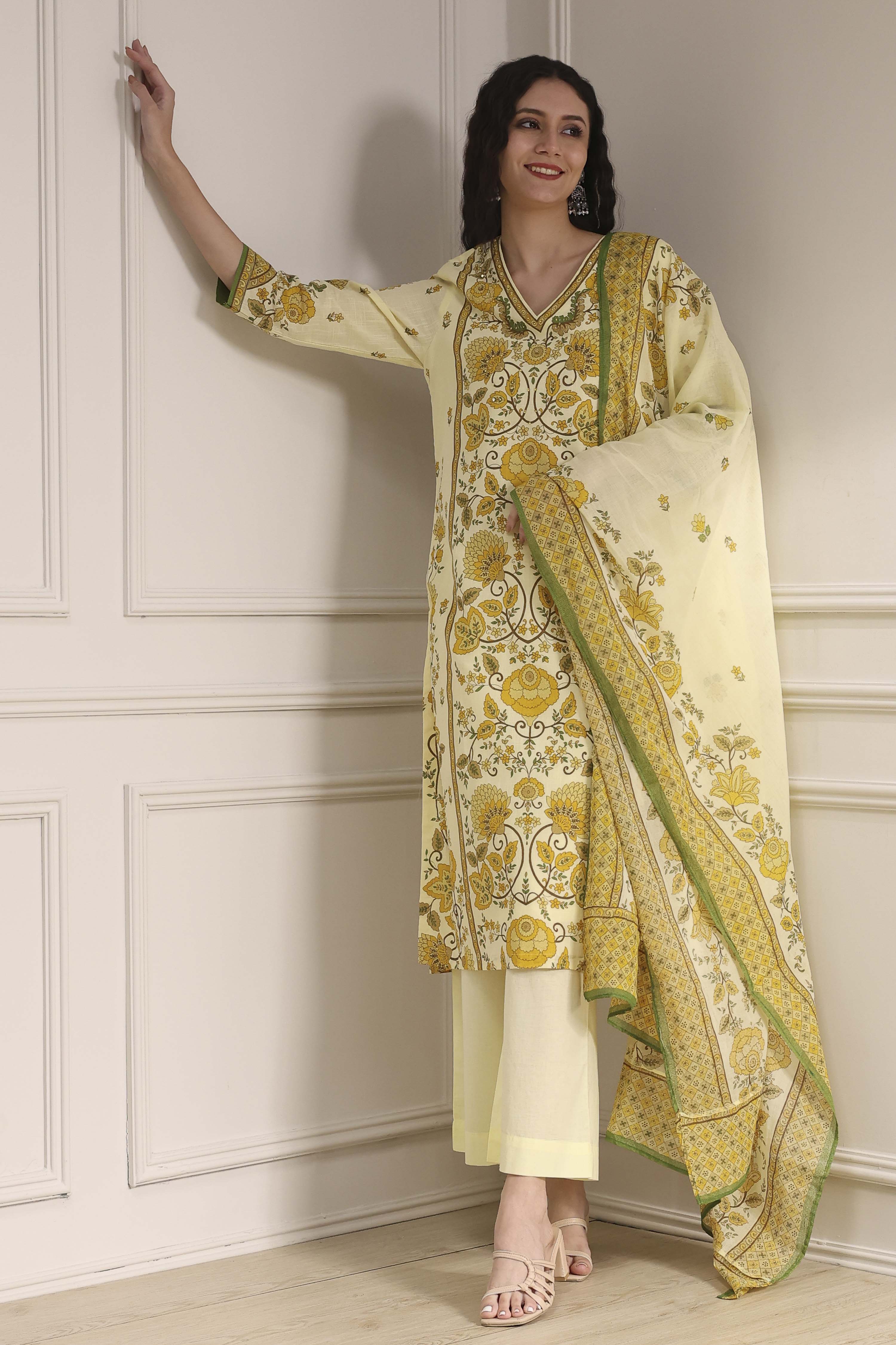 Cream-Colored Cotton Printed Straight Suit Set image number 0