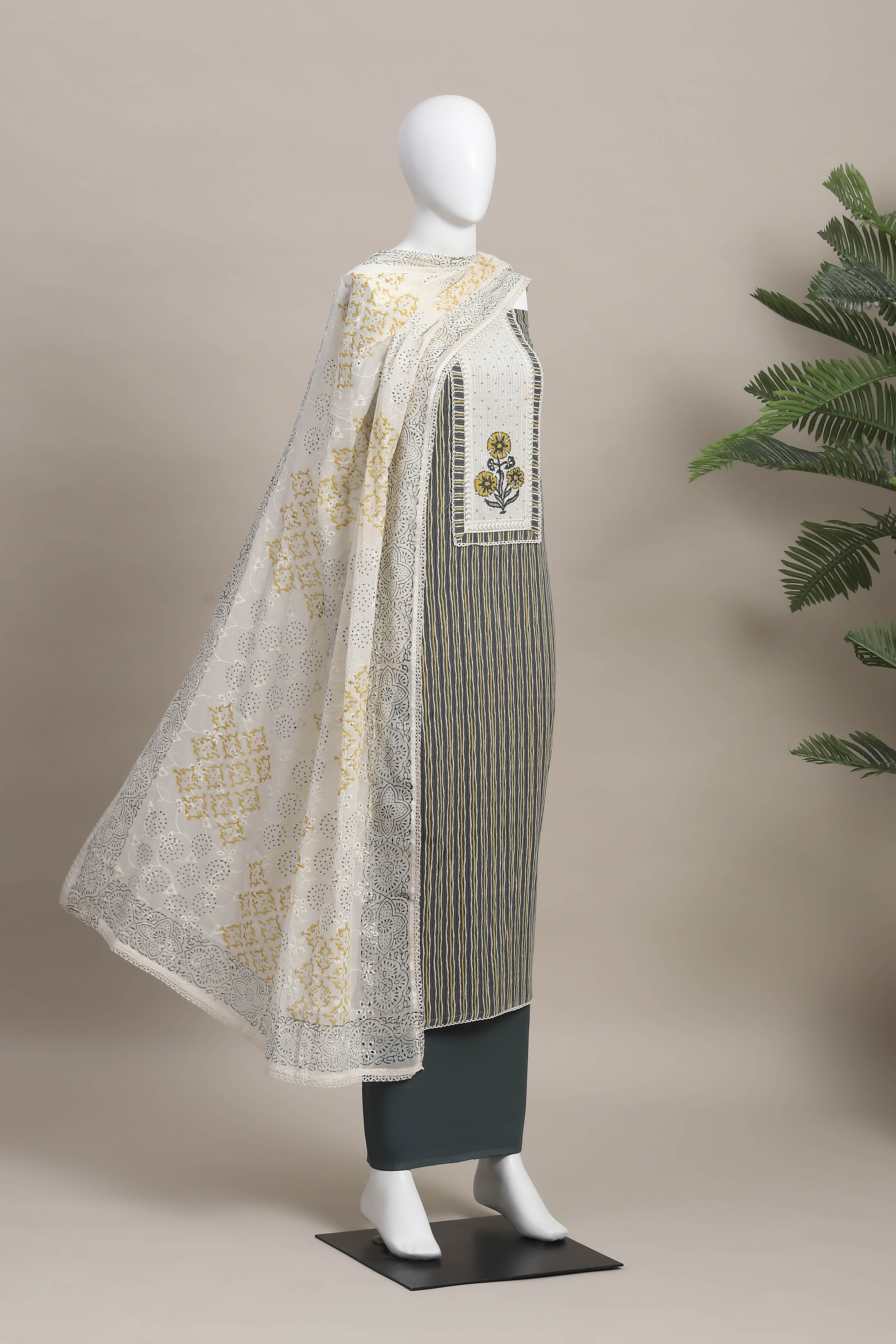 Fern Green Cotton Printed Embroidered Unstitched Suit Set image number 4