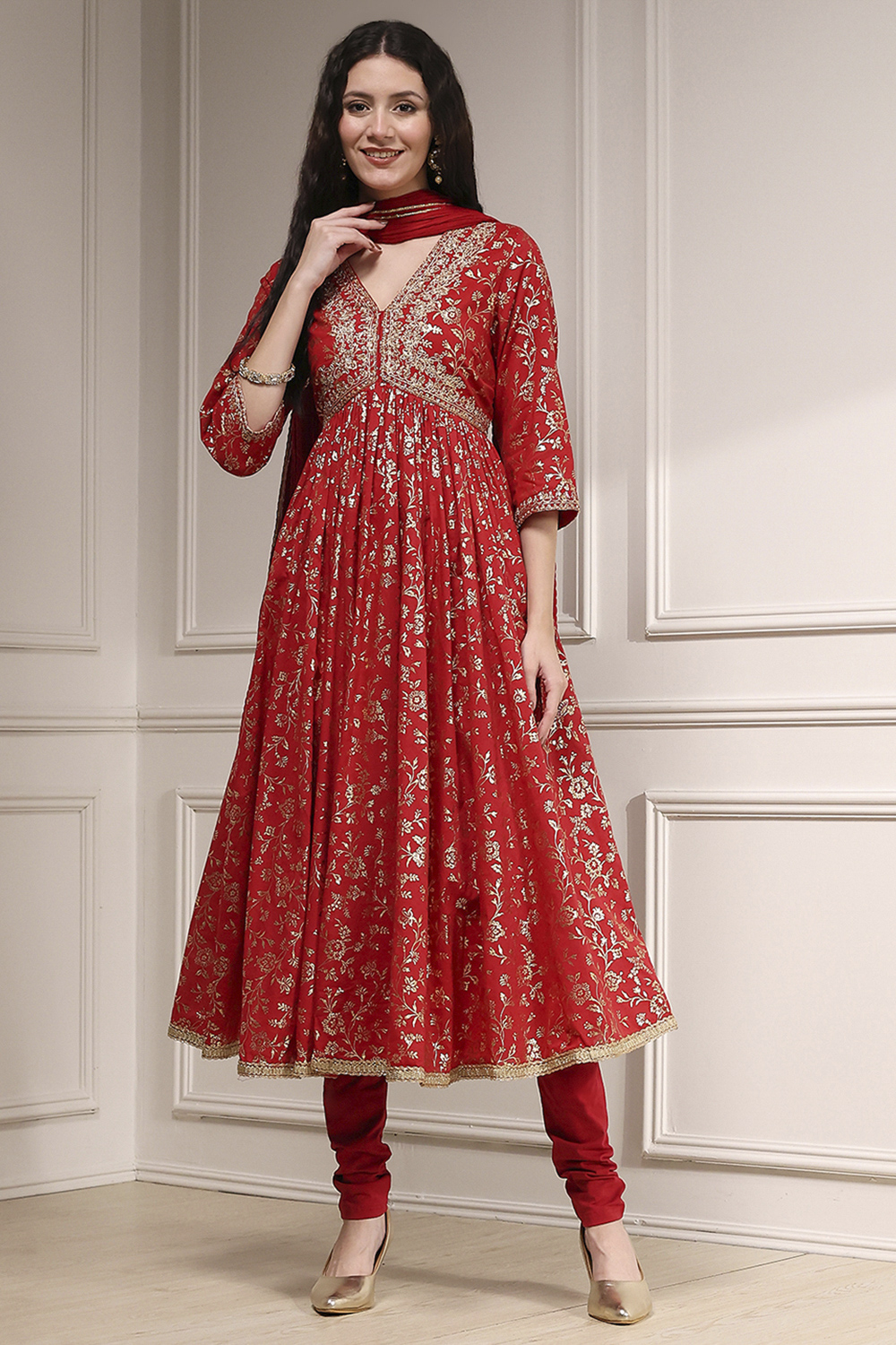 Off White Cotton Anarkali Printed Suit Set image number 6