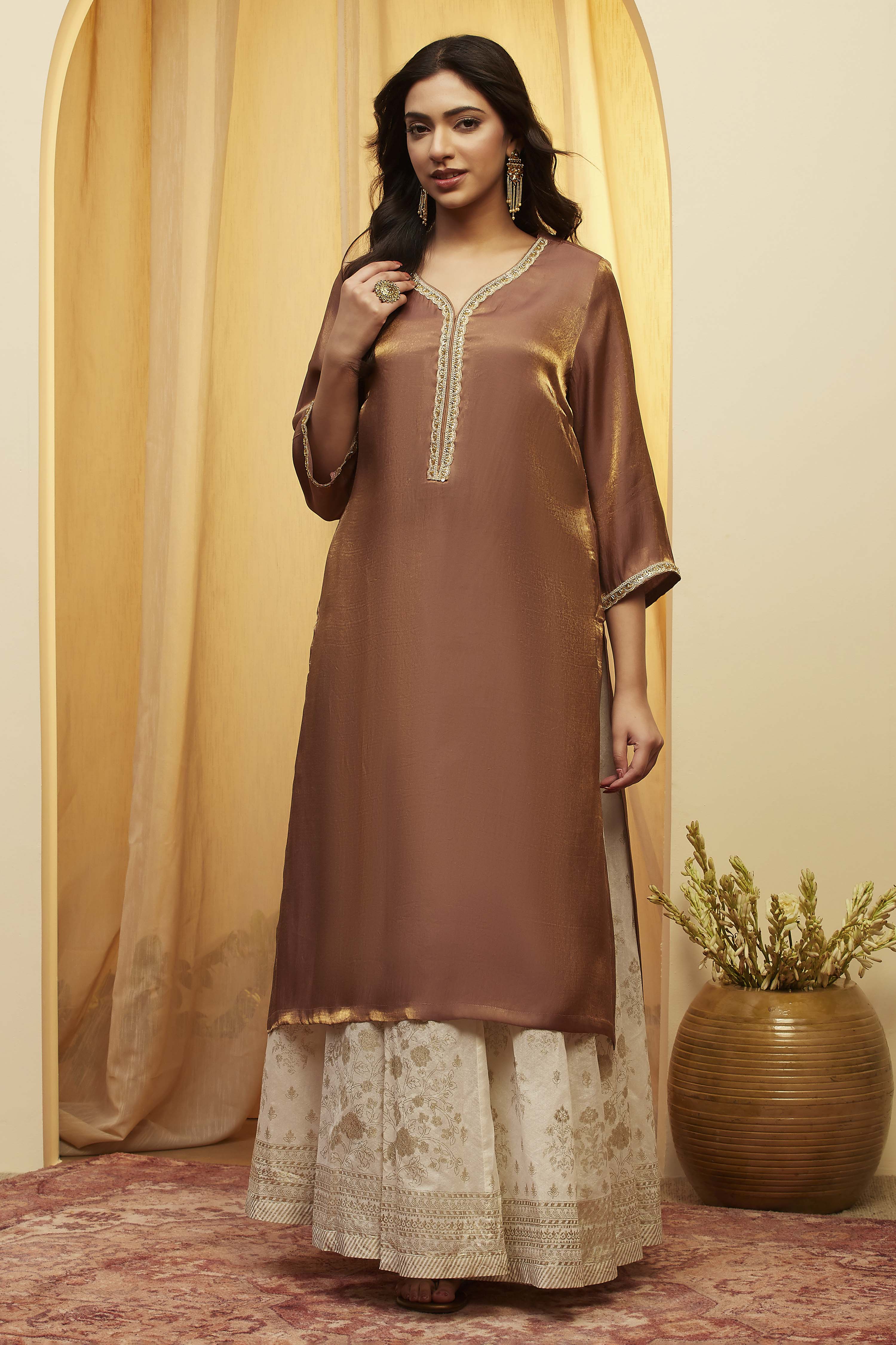 Mauve Viscose Rayon Sheen Straight Kurta image number 5