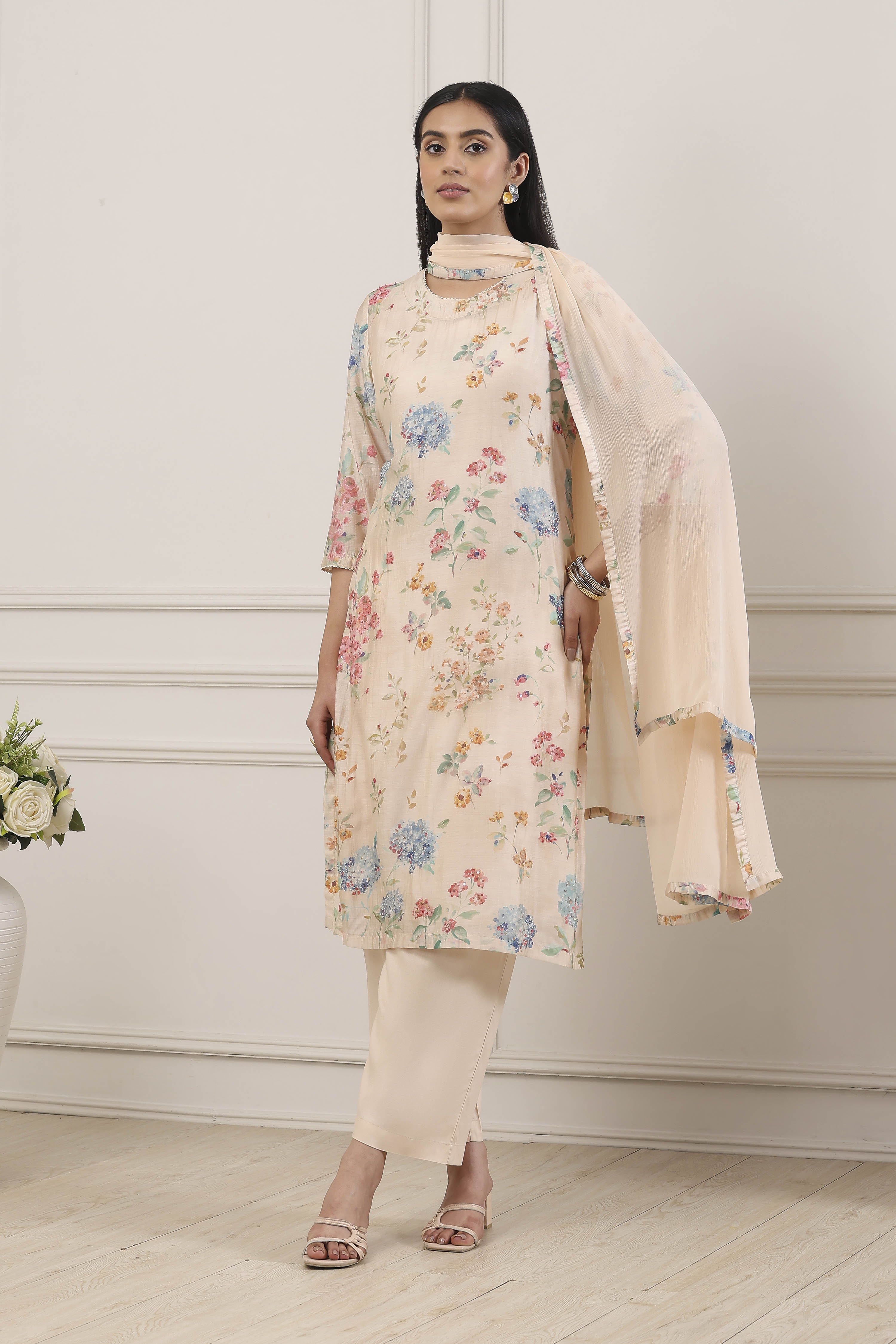 Beige Viscose Blend Straight Suit Set image number 0