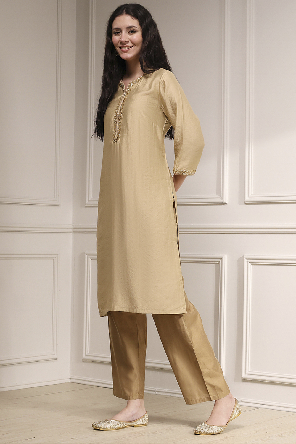Beige Polyester Blend Straight Solid Kurta image number 2