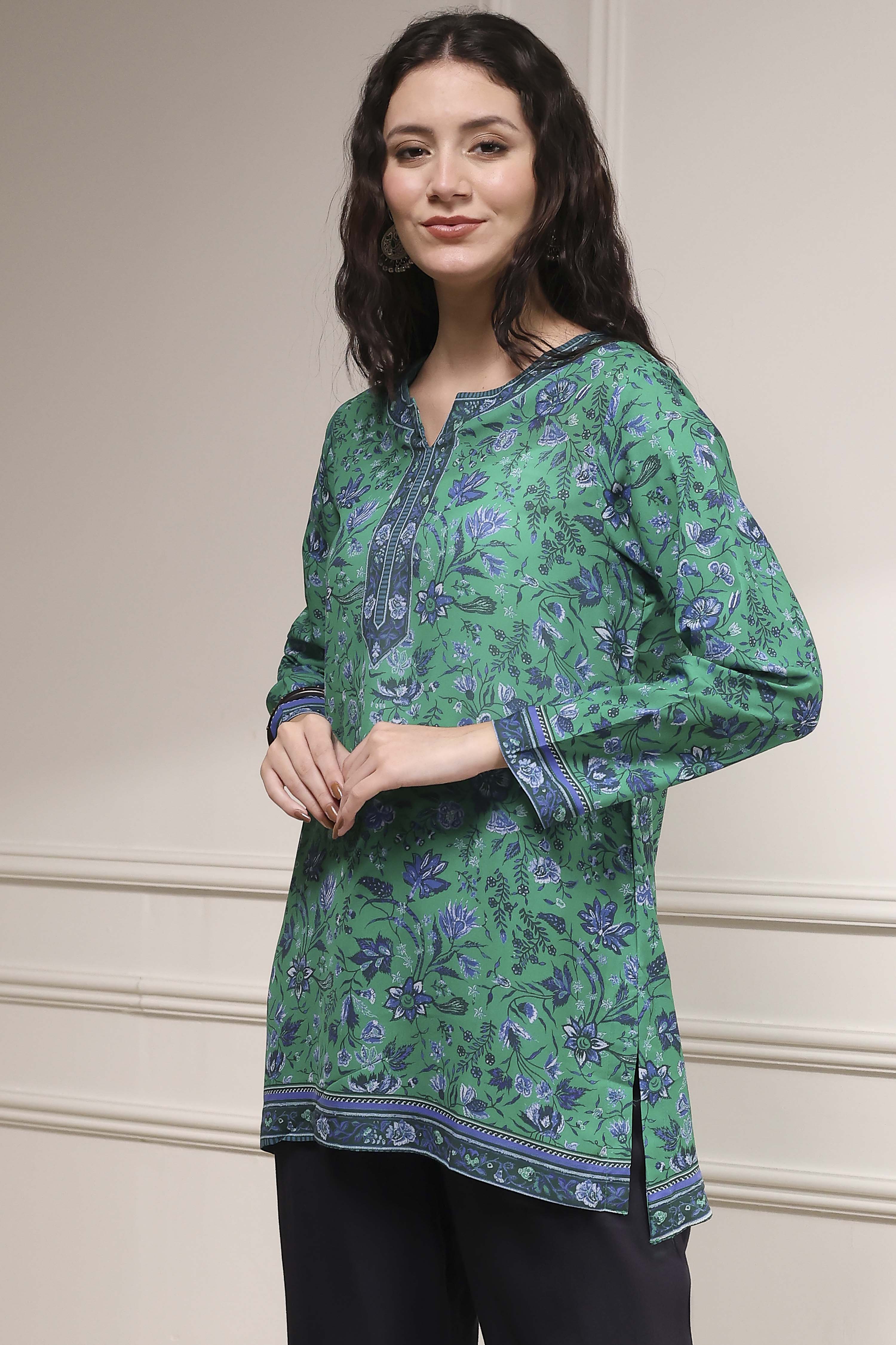 Indigo Polyester Straight Printed Short Kurta image number 2
