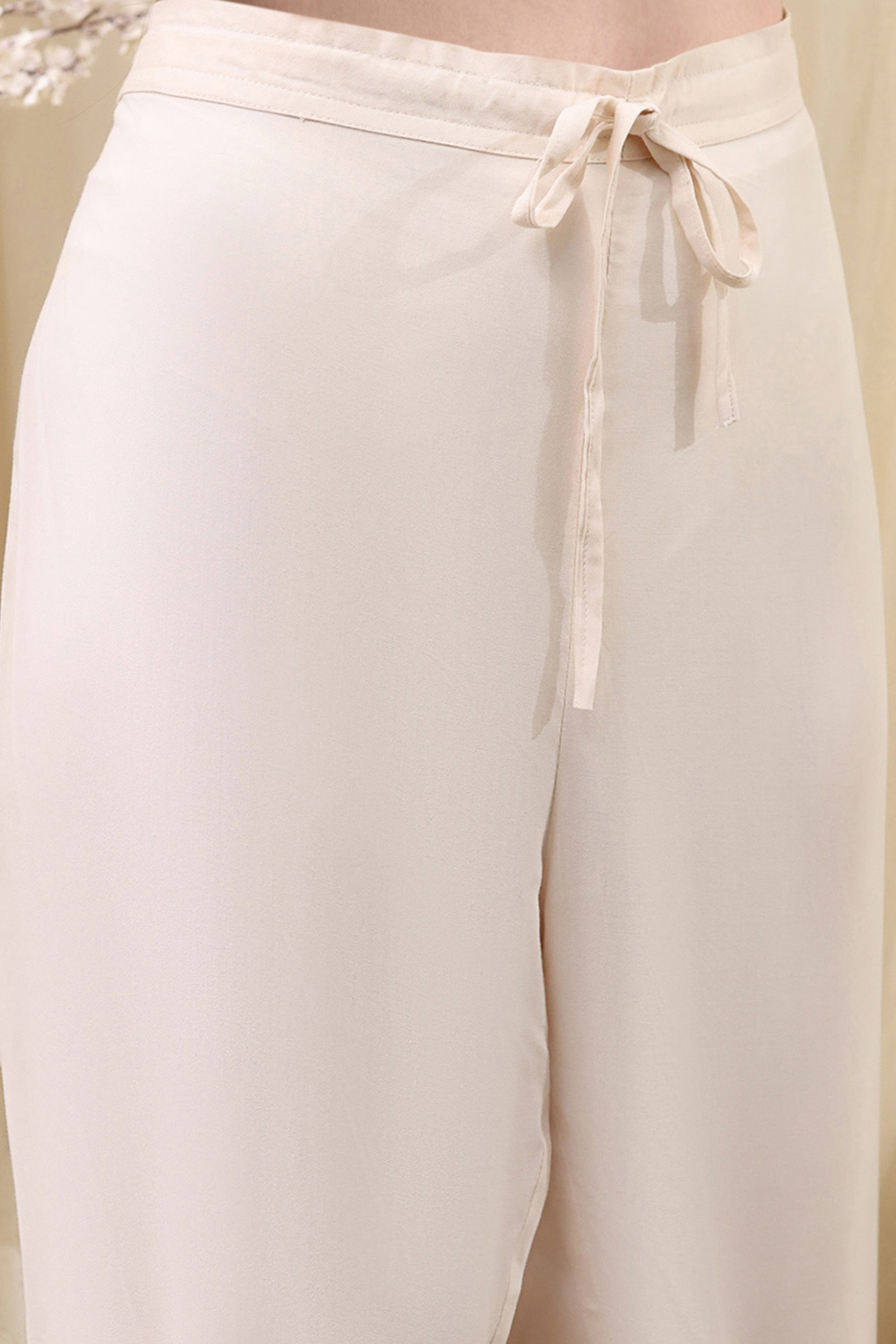 White Rayon Gathered Kurta Palazzo Suit Set image number 2
