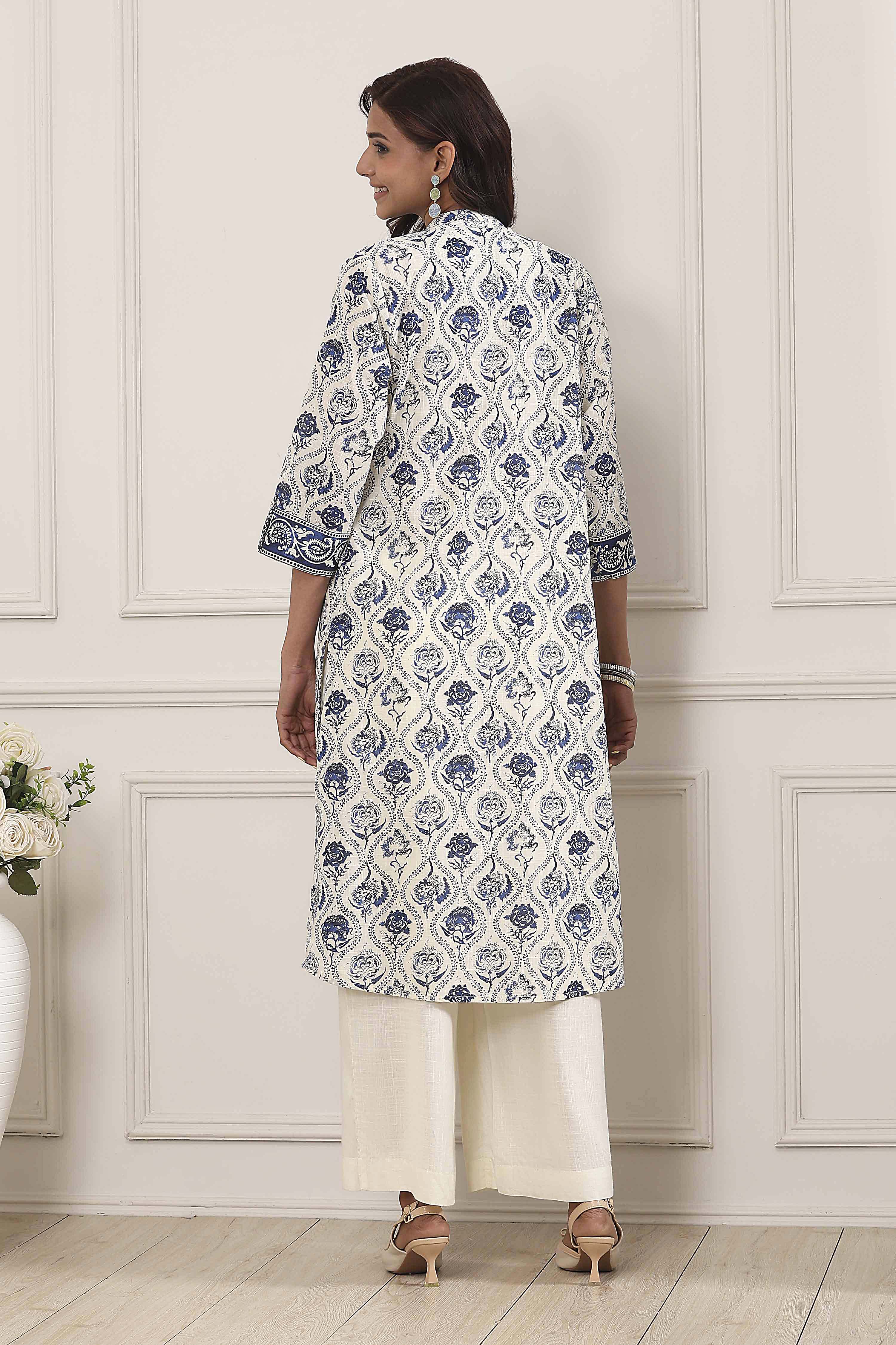 White and Blue Cotton Printed Pleated Straight Kurta image number 3