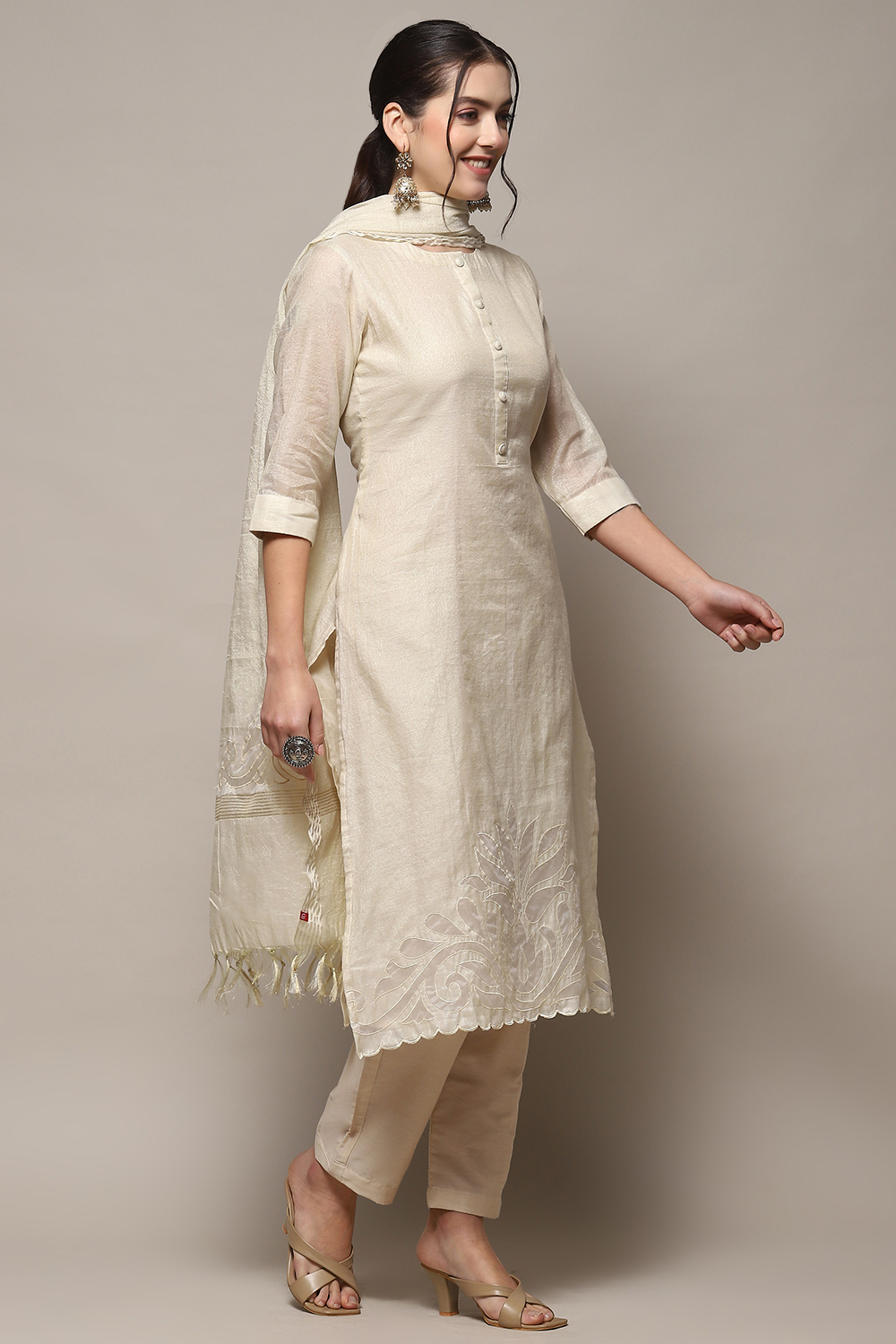 Off White Tissue Unstitched Suit set image number 7