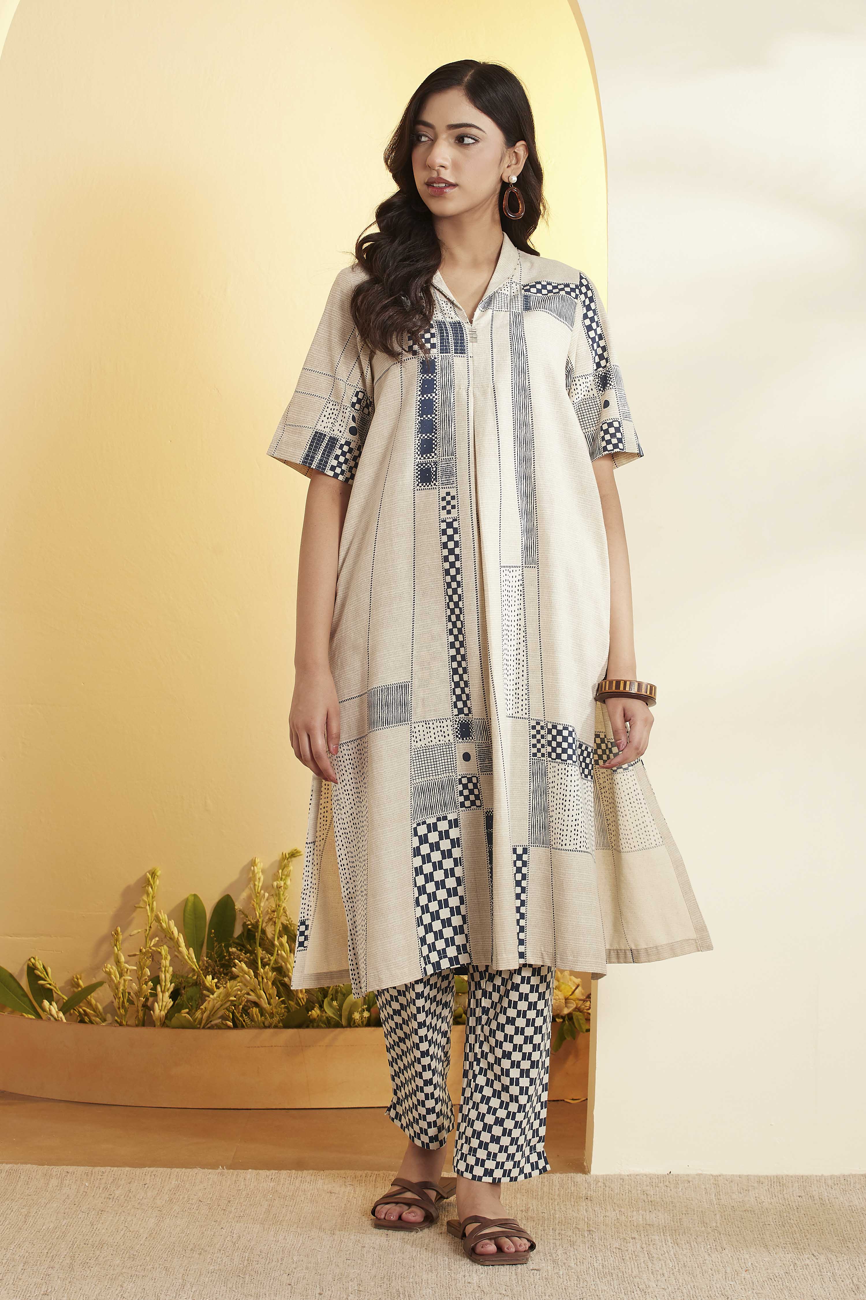 Ecru Cotton A Line Kurta Pants Set image number 6