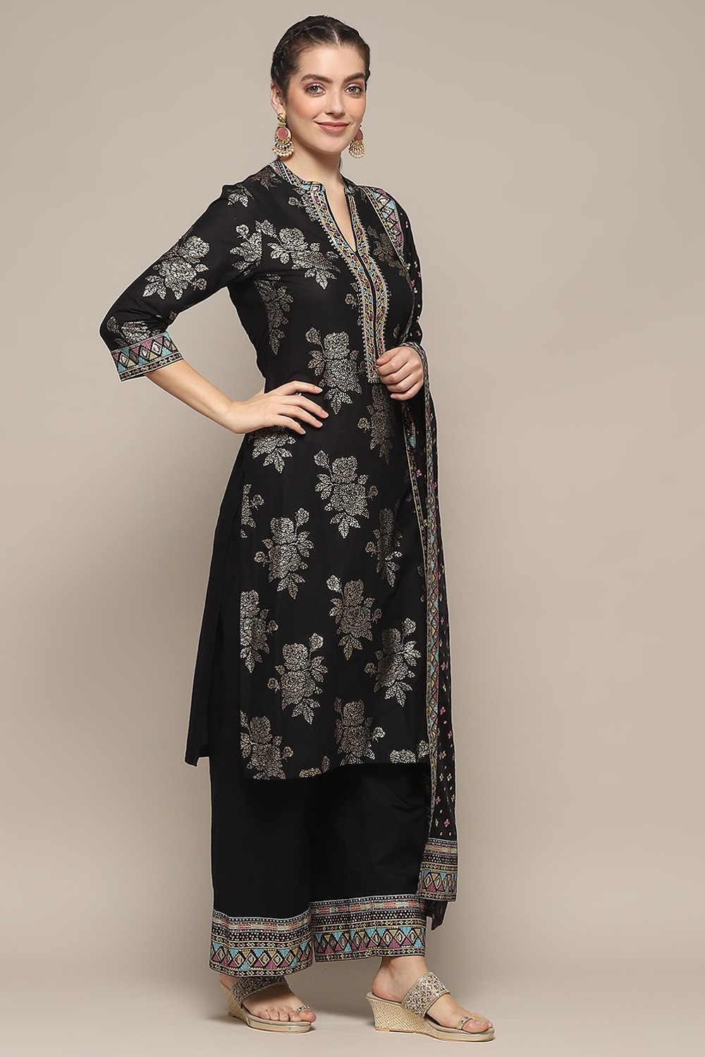 Black Cambric Straight Kurta Palazzo Suit Set image number 6