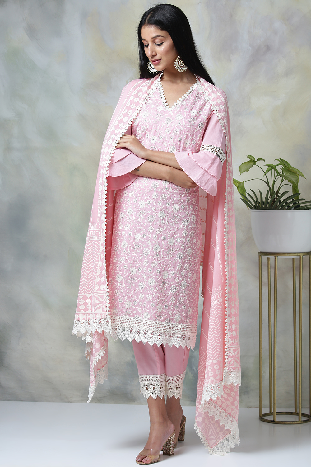 Off White Cotton Straight Kurta Slim Pant Suit Set image number 7