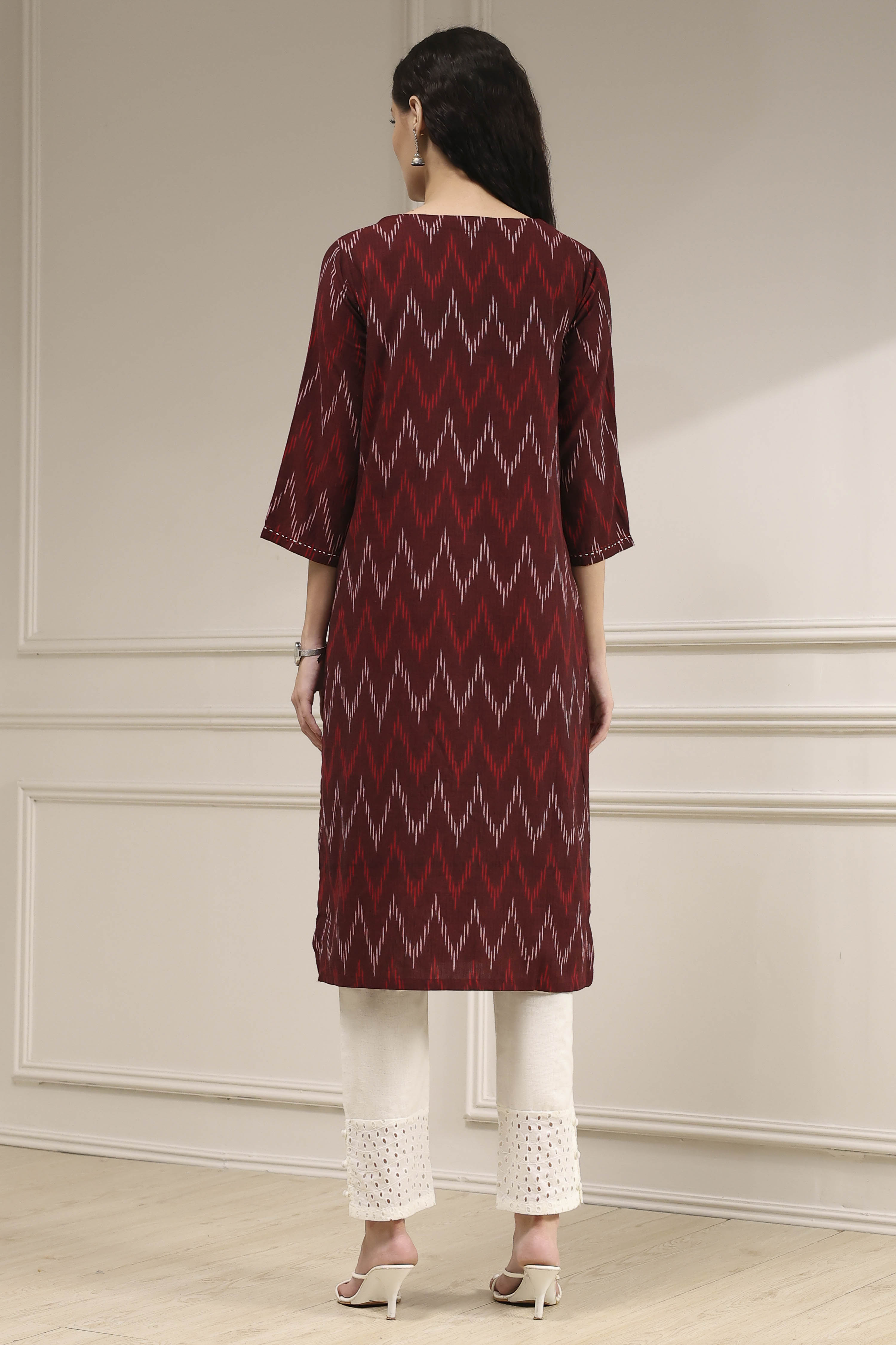 Maroon Cotton Ikat Straight Kurta image number 3