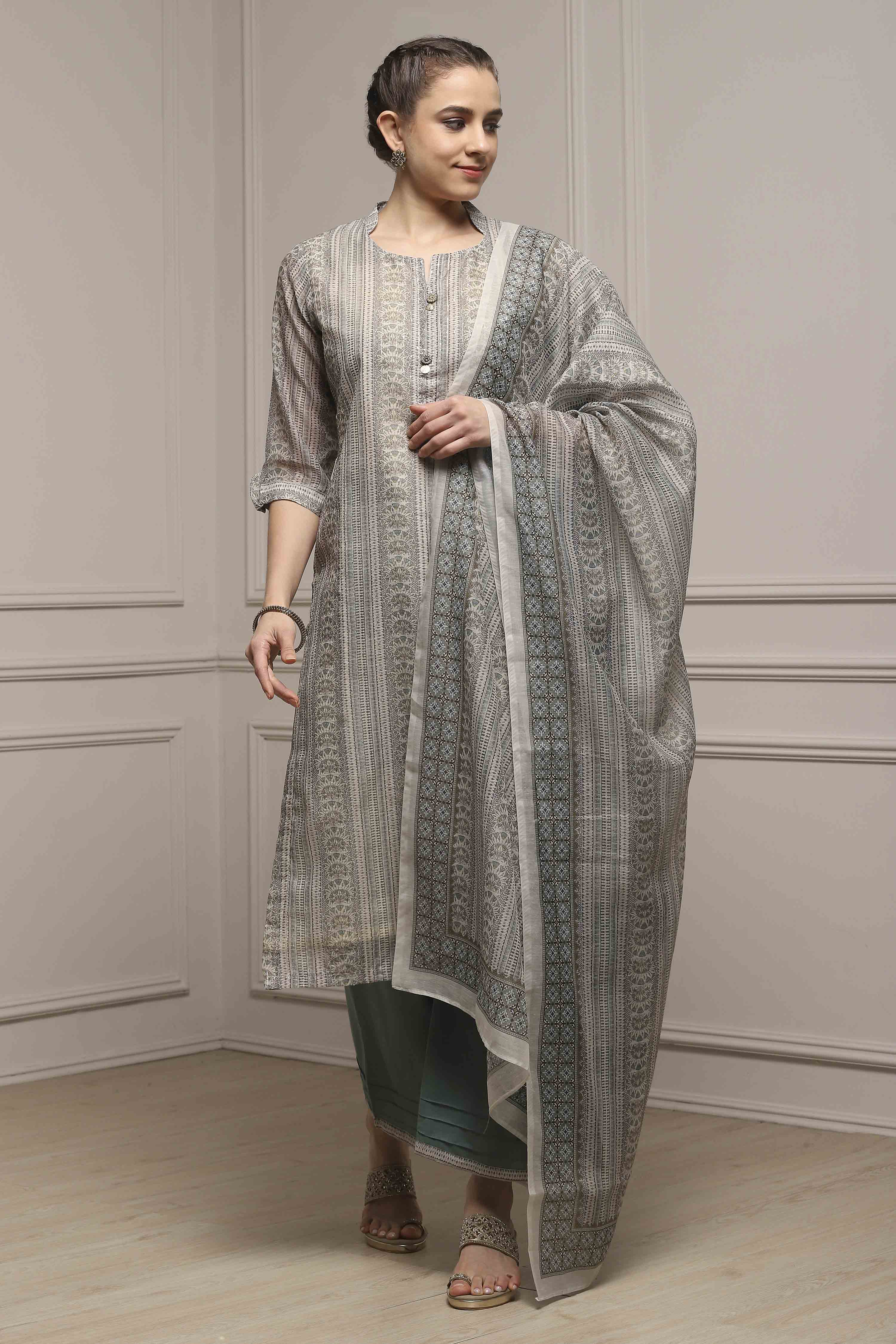 Green Silk Blend Printed Embroidered Unstitched Suit Set image number 1