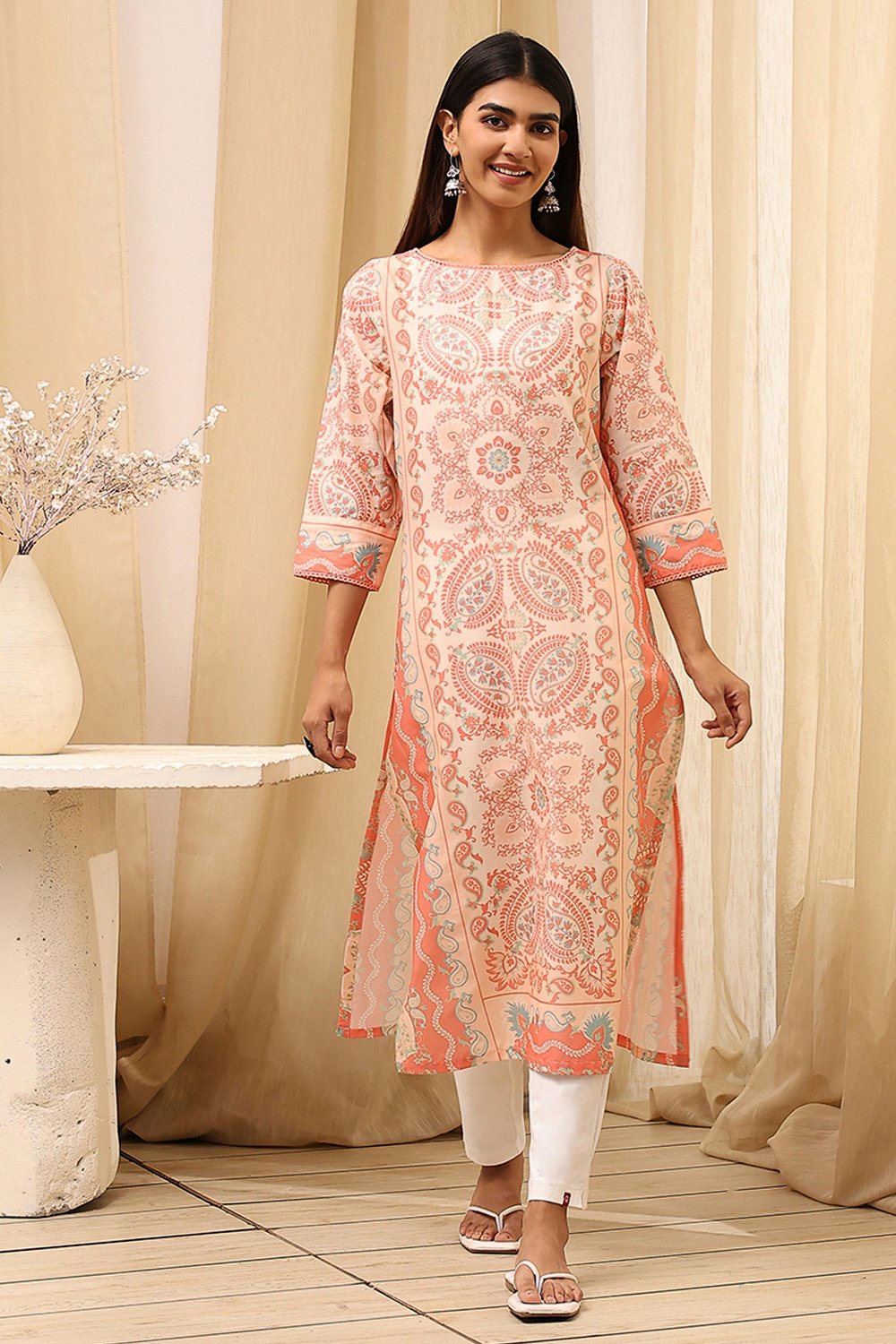 Blue and White Cotton Printed Straight Kurta image number 0